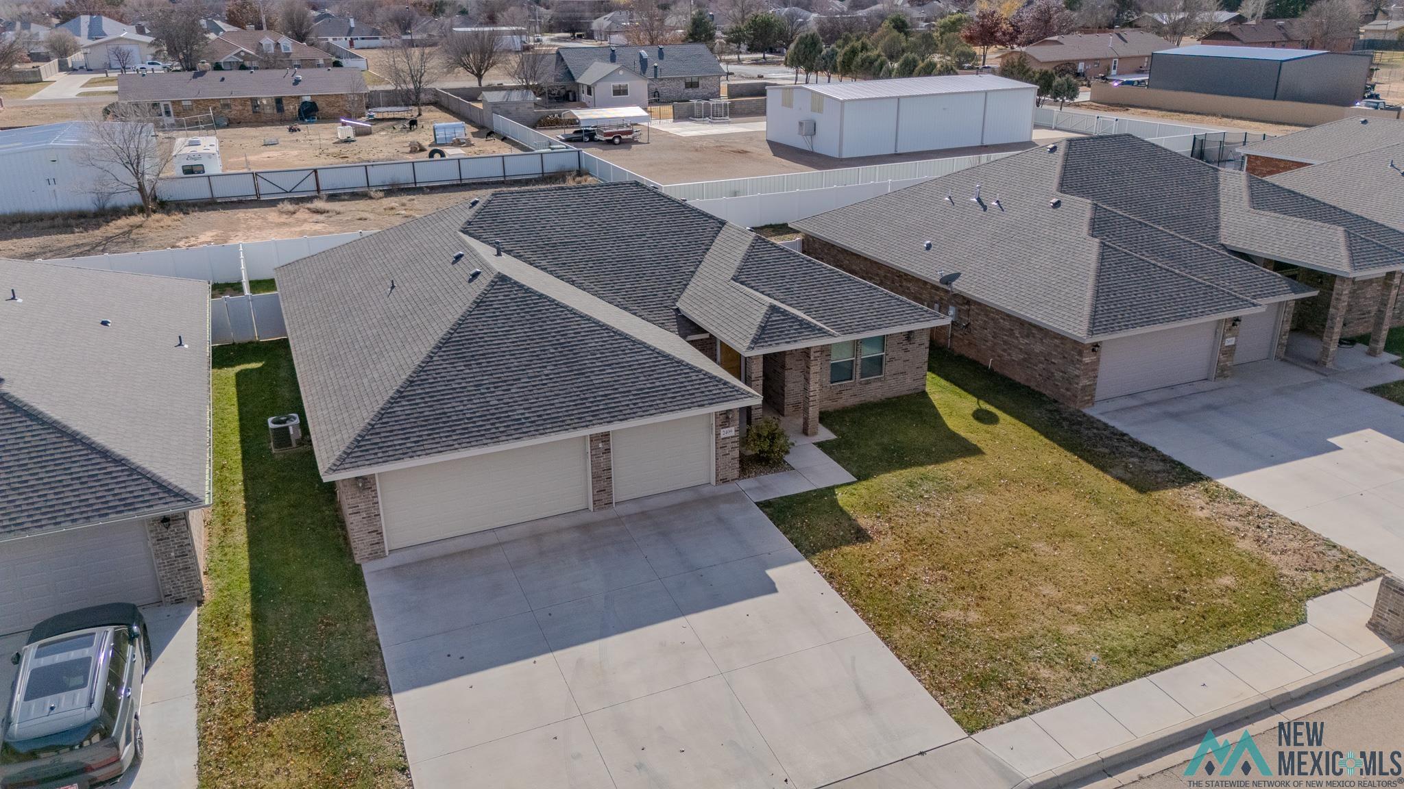 2409 Northglen Drive, Clovis, Texas image 4