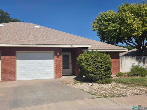 Townhouse For Sale - 3025 Alhambra Drive<br/> Roswell, NM 88201