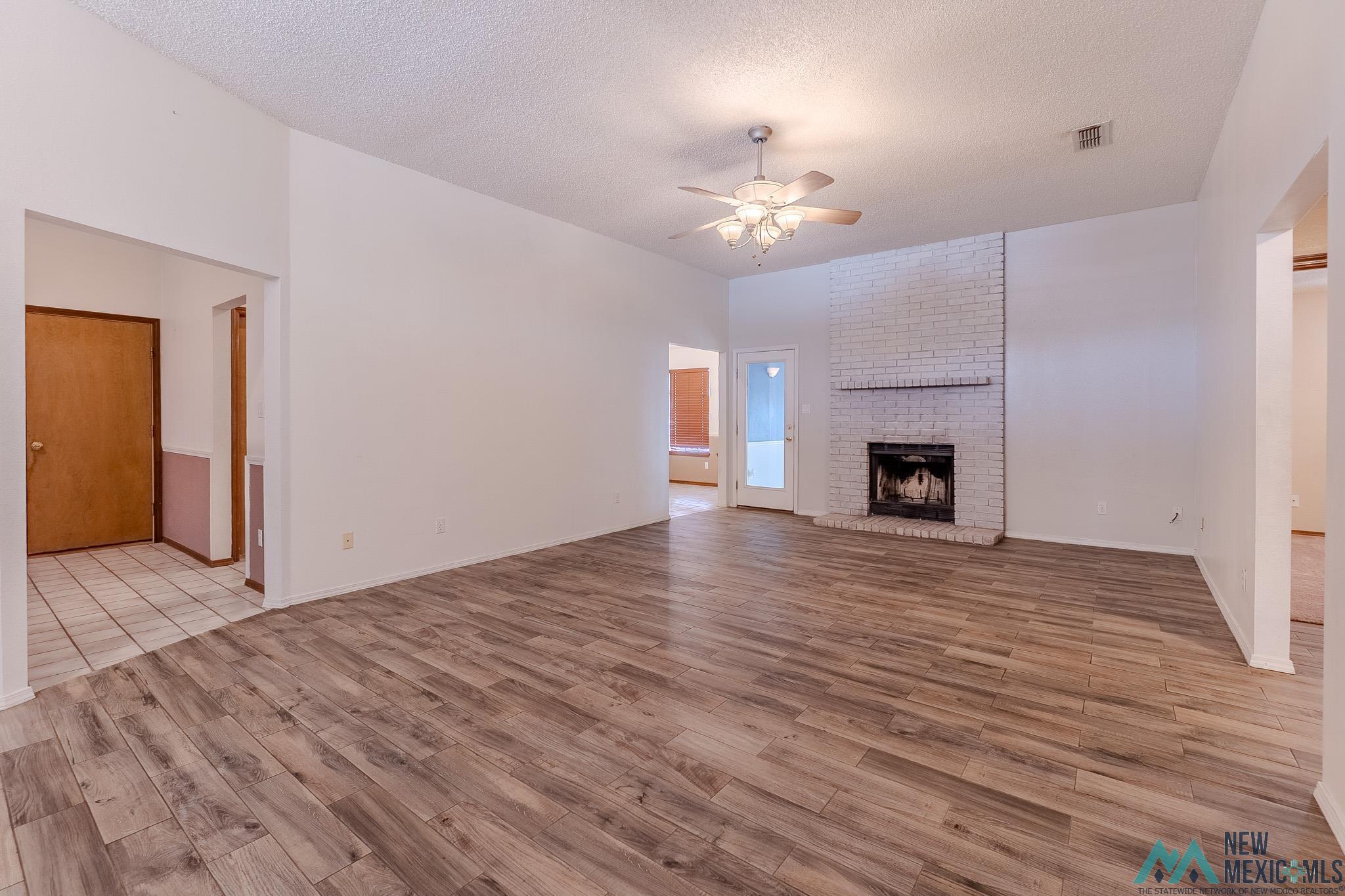 1809 Erinn Place, Clovis, Texas image 4