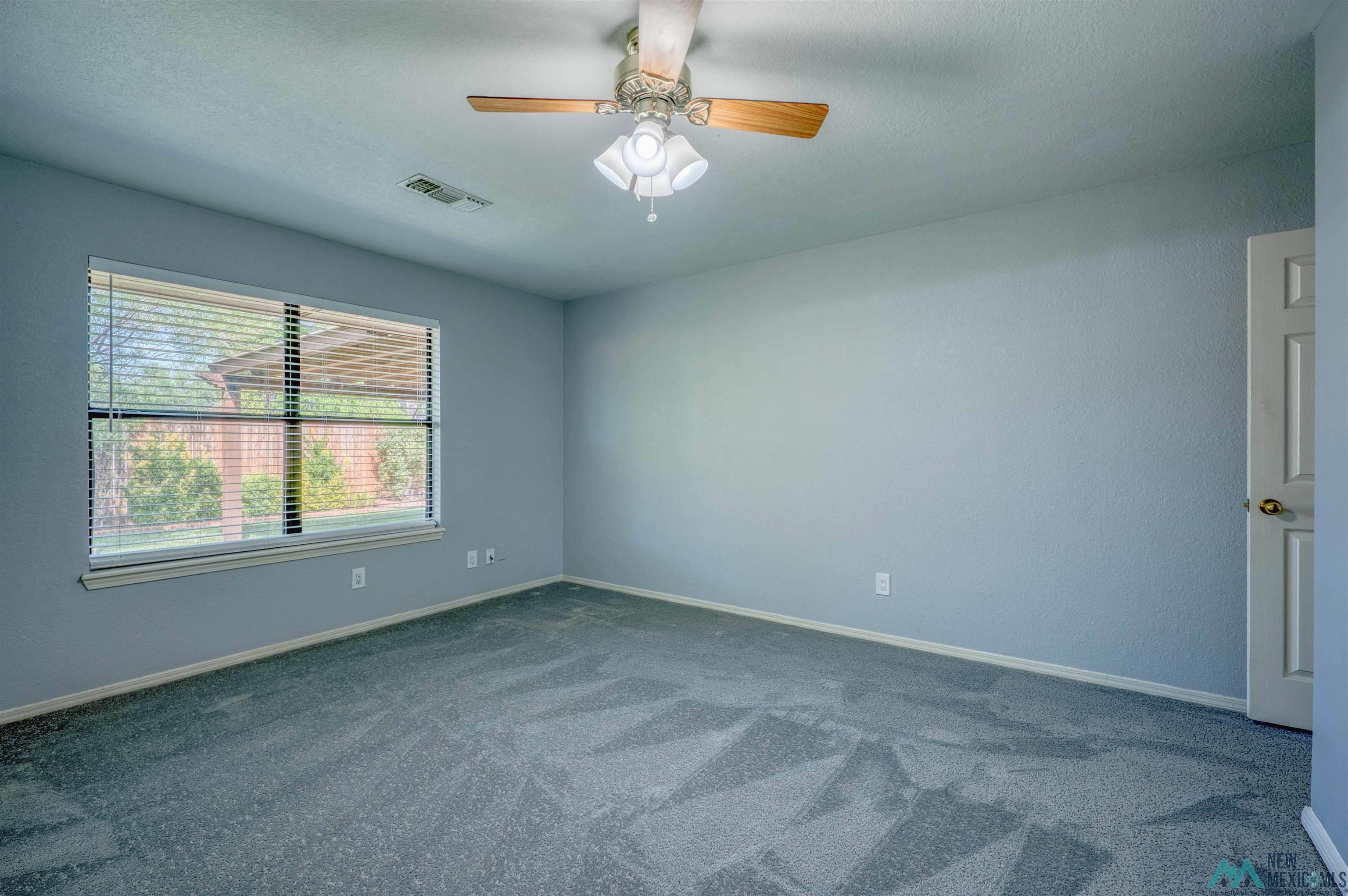 Roswell, New Mexico 88201, United States, 4 Bedrooms Bedrooms, ,2 BathroomsBathrooms,Residential,Active,192157