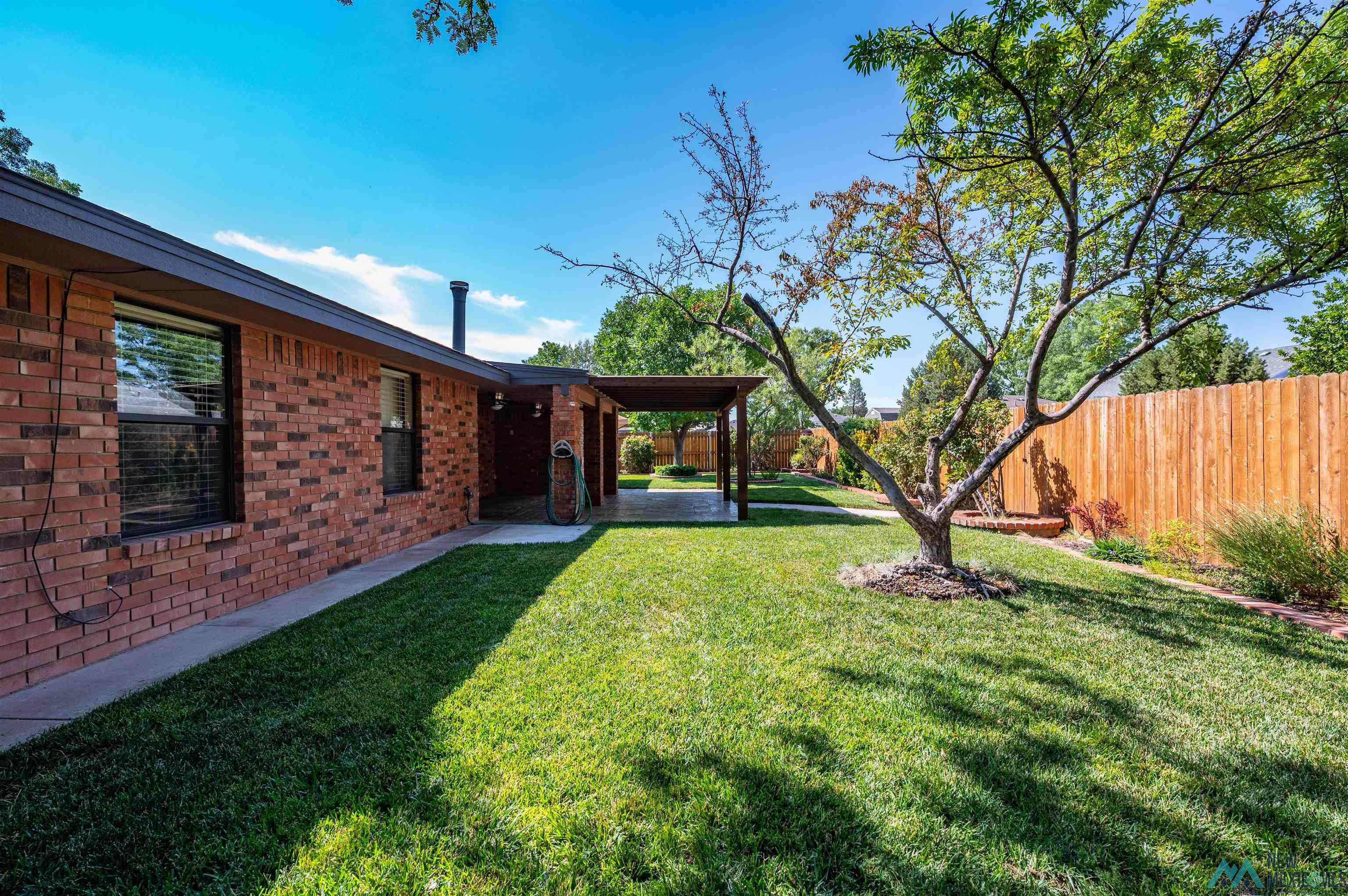 Roswell, New Mexico 88201, United States, 4 Bedrooms Bedrooms, ,2 BathroomsBathrooms,Residential,Active,192157