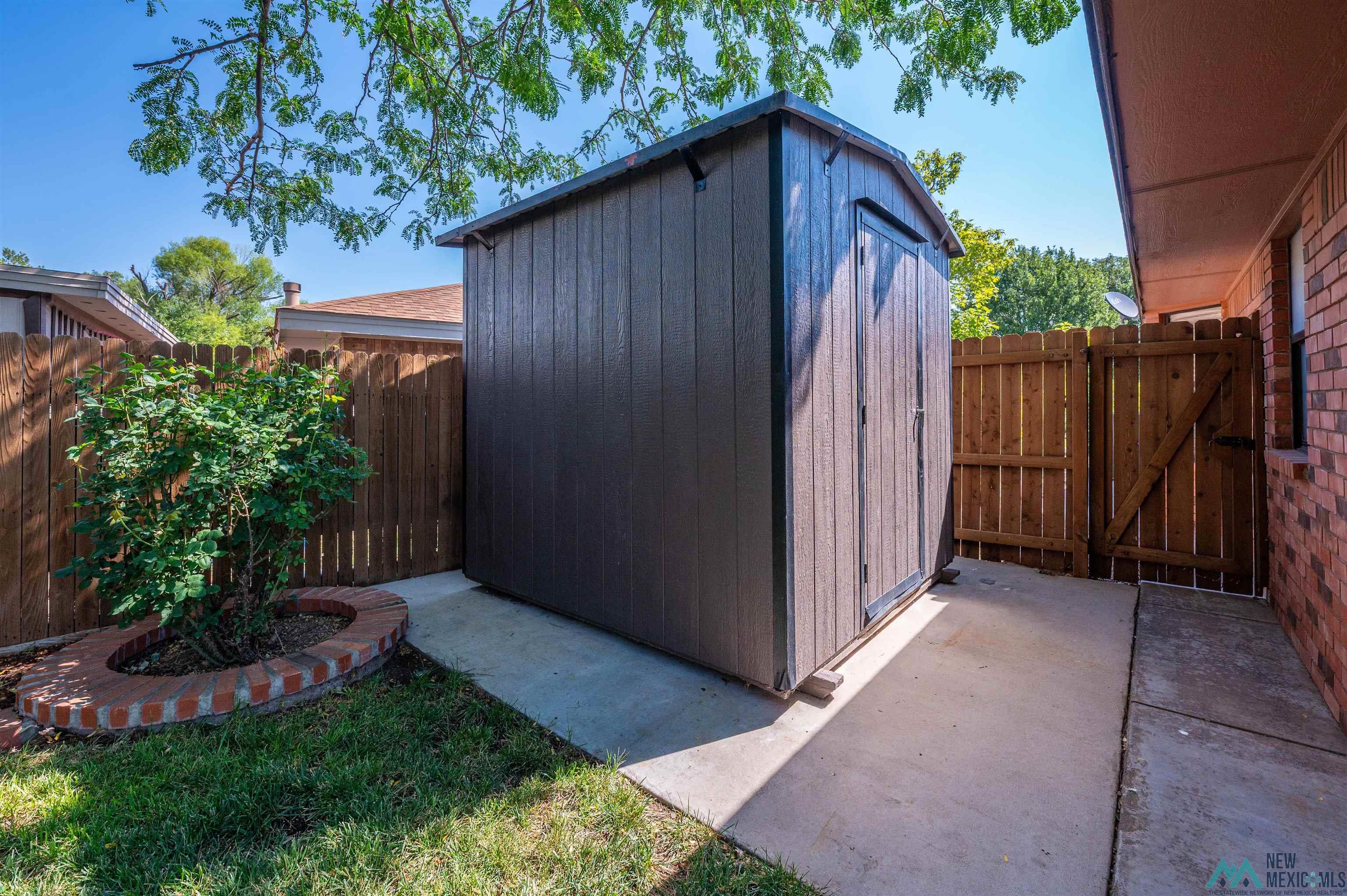 Roswell, New Mexico 88201, United States, 4 Bedrooms Bedrooms, ,2 BathroomsBathrooms,Residential,Active,192157