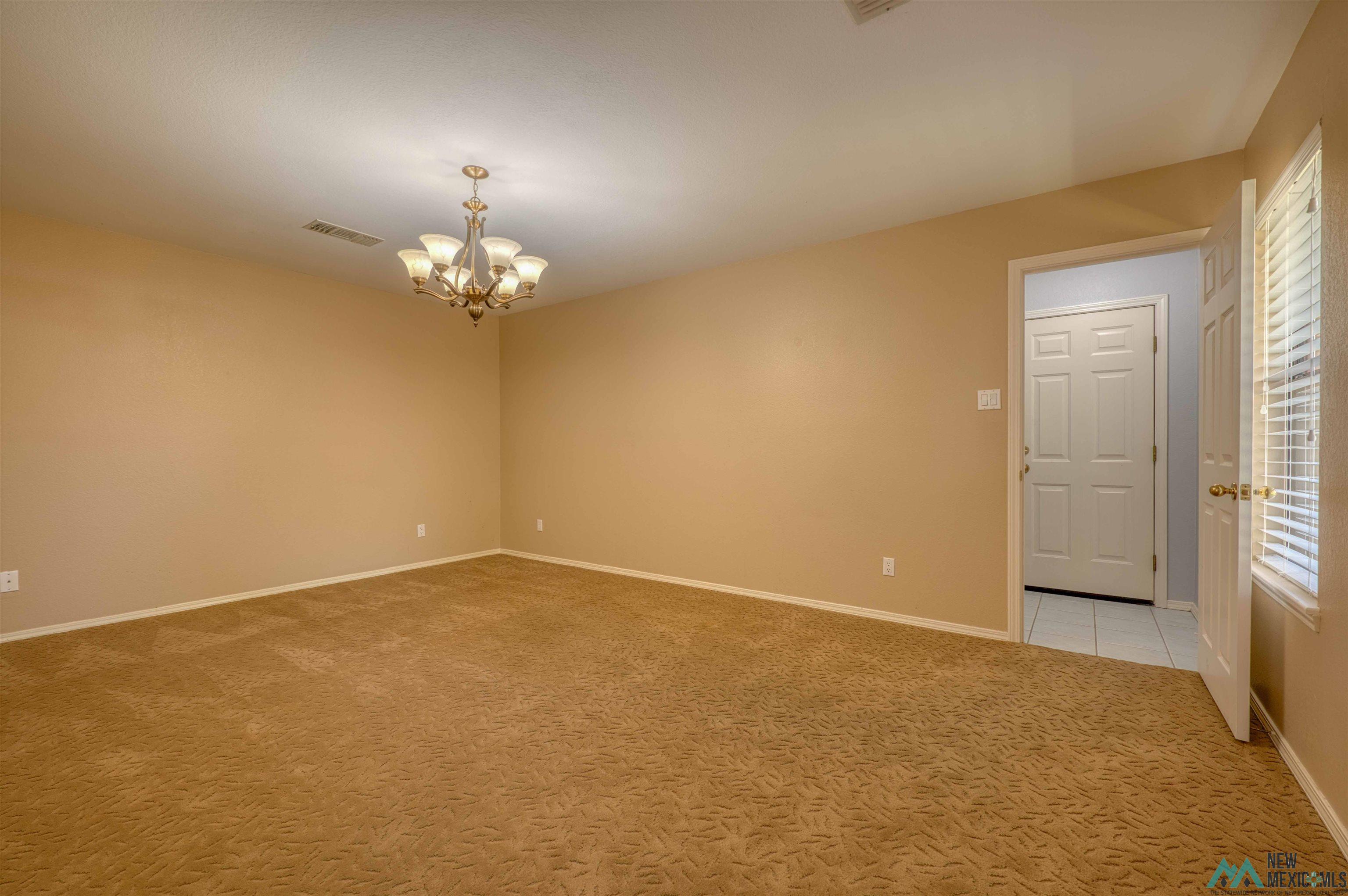 Roswell, New Mexico 88201, United States, 4 Bedrooms Bedrooms, ,2 BathroomsBathrooms,Residential,Active,192157