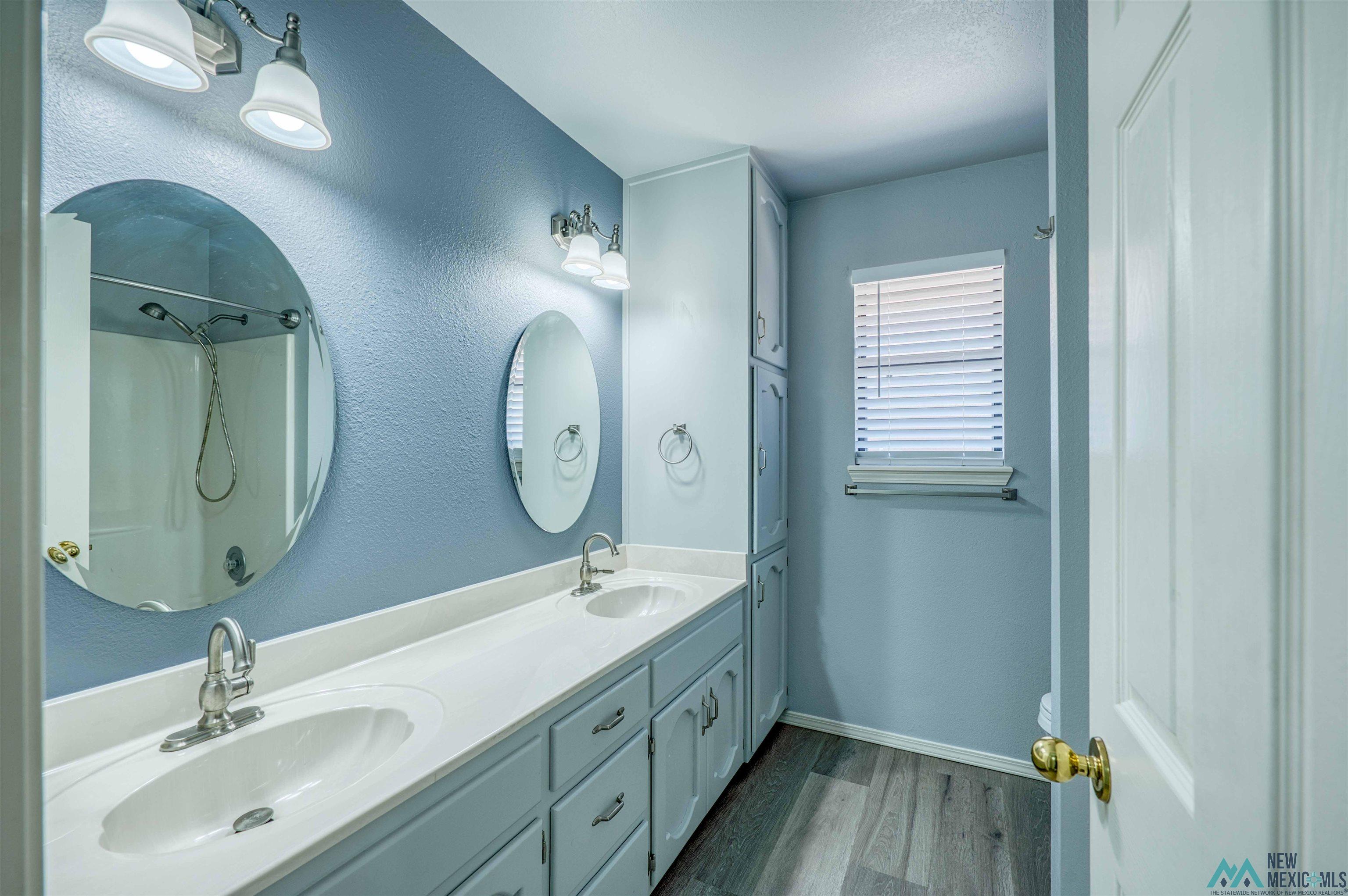 Roswell, New Mexico 88201, United States, 4 Bedrooms Bedrooms, ,2 BathroomsBathrooms,Residential,Active,192157