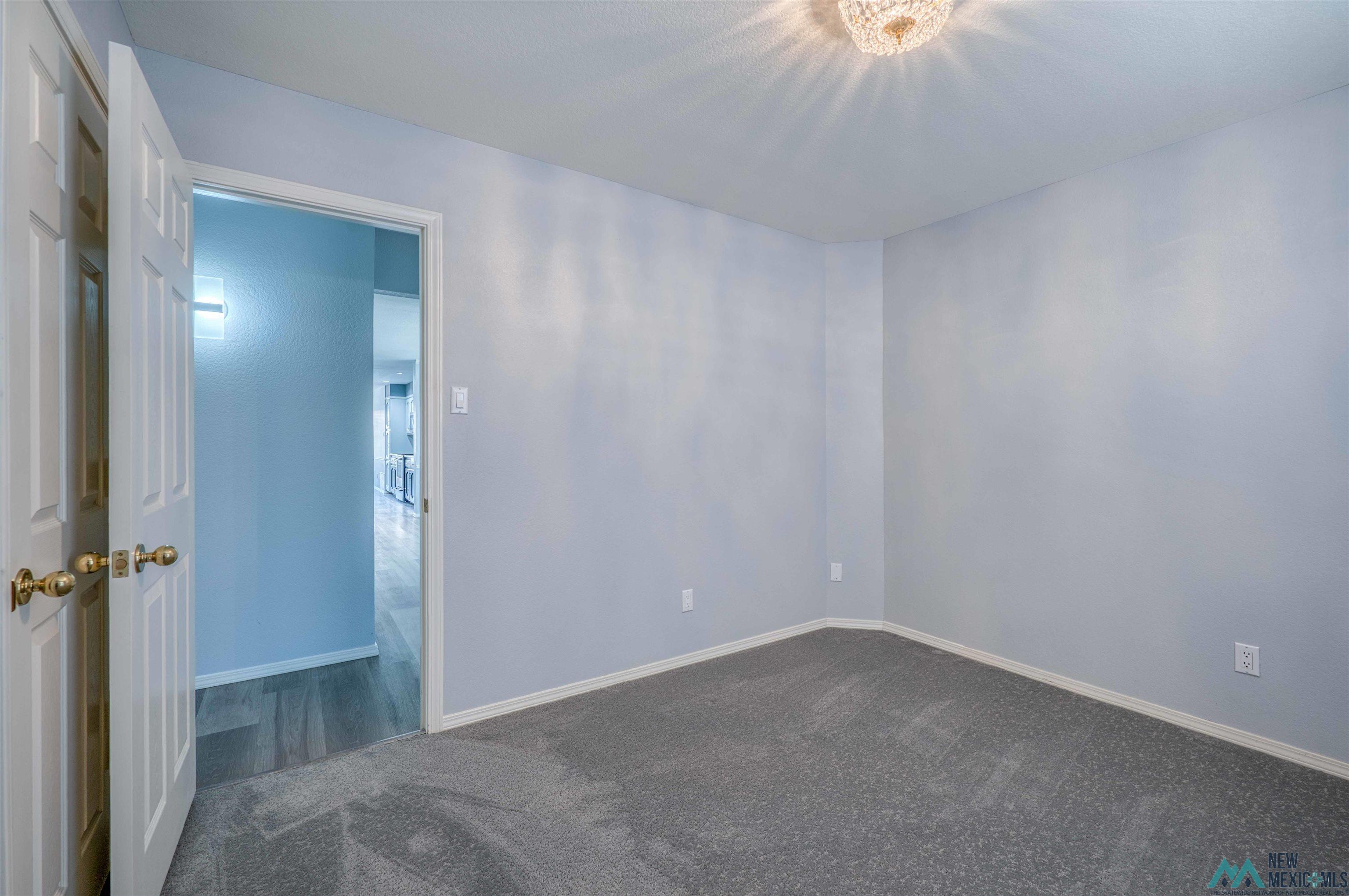 Roswell, New Mexico 88201, United States, 4 Bedrooms Bedrooms, ,2 BathroomsBathrooms,Residential,Active,192157