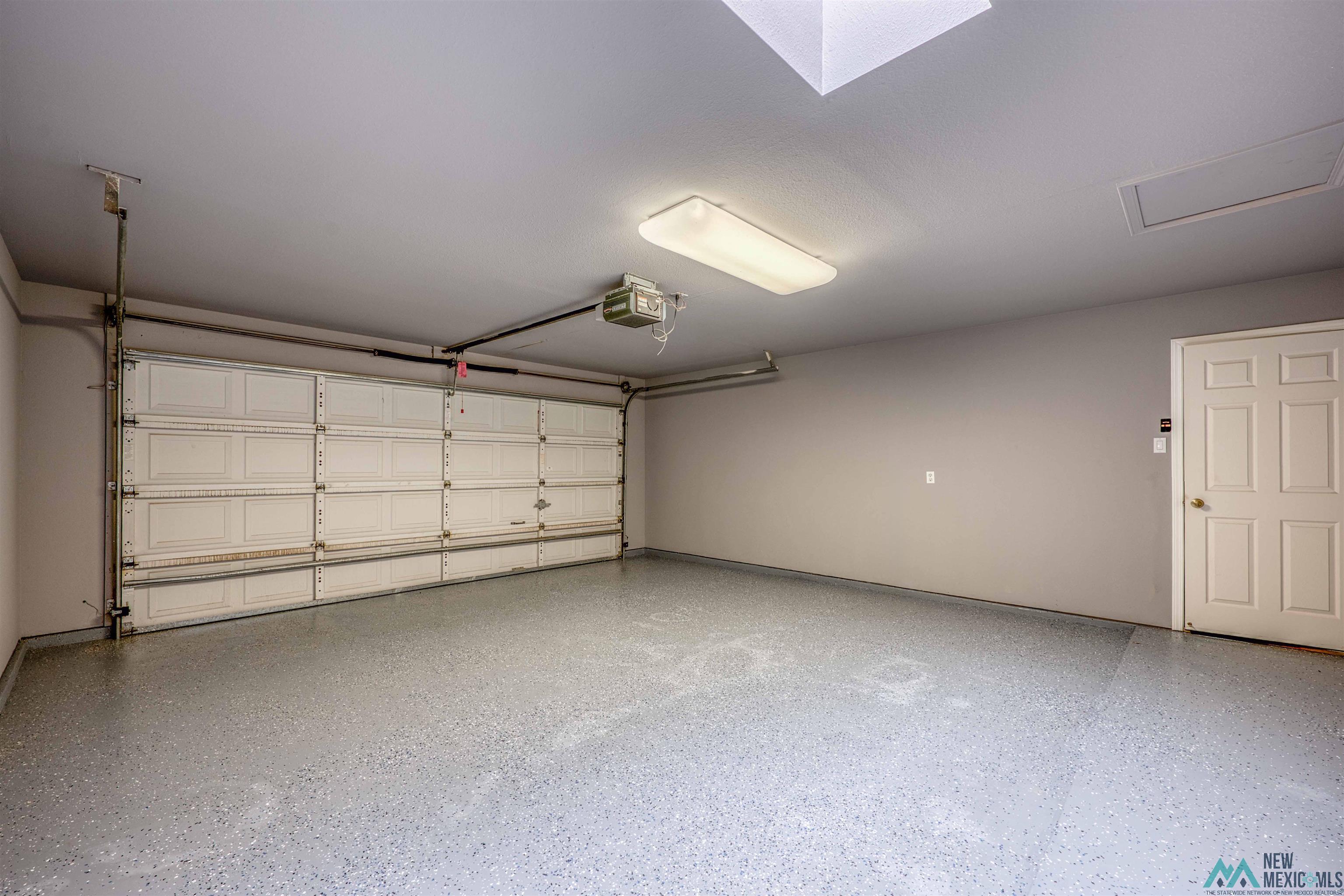 Roswell, New Mexico 88201, United States, 4 Bedrooms Bedrooms, ,2 BathroomsBathrooms,Residential,Active,192157