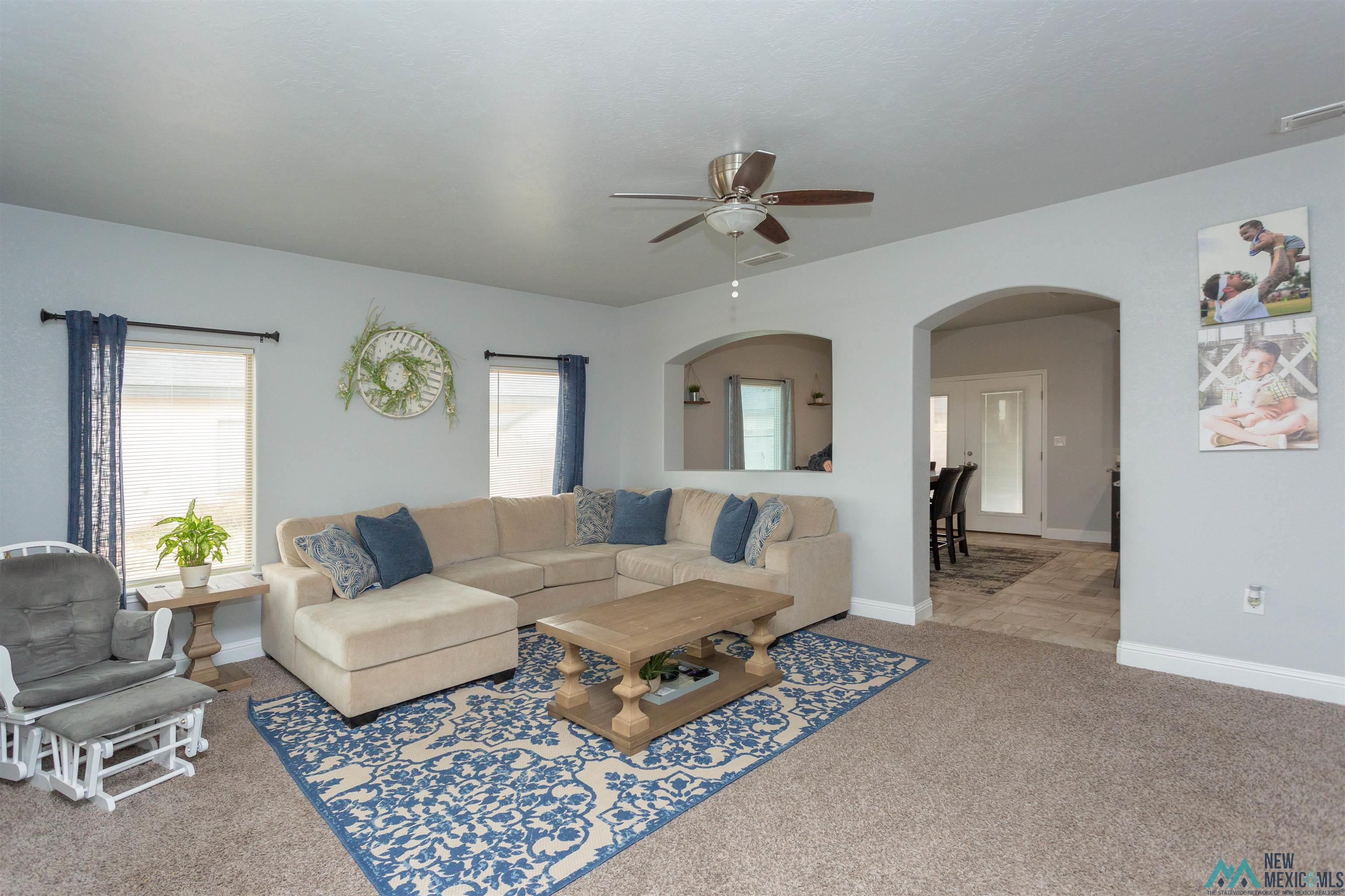 38 Ironwood Place, Roswell, Texas image 5