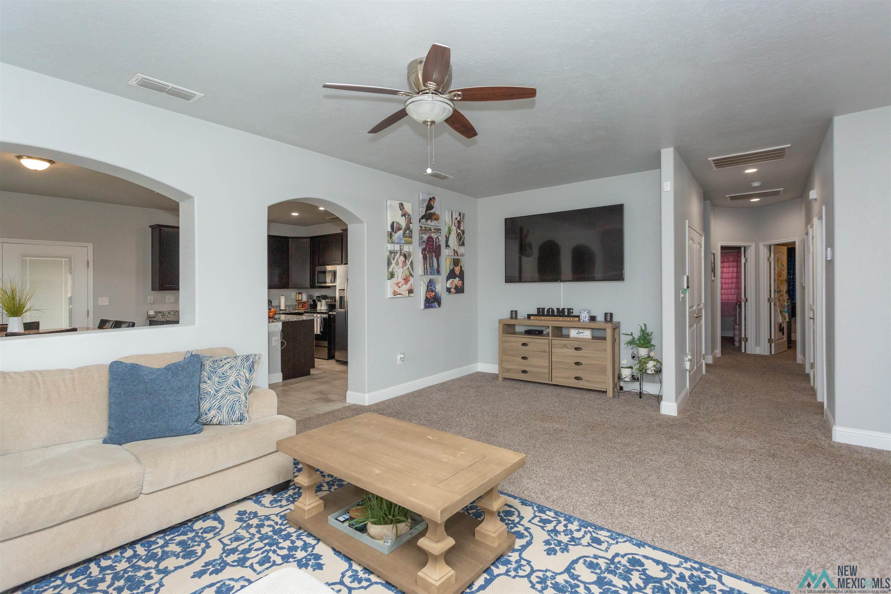 38 Ironwood Place, Roswell, Texas image 14