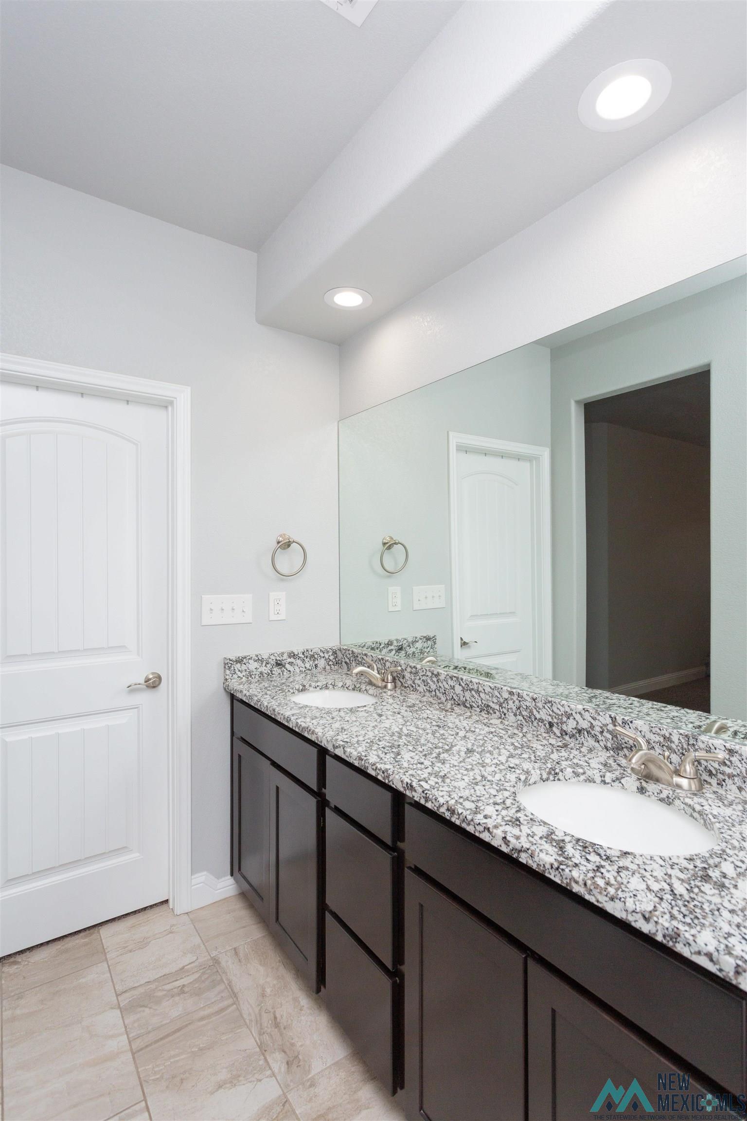 38 Ironwood Place, Roswell, Texas image 32