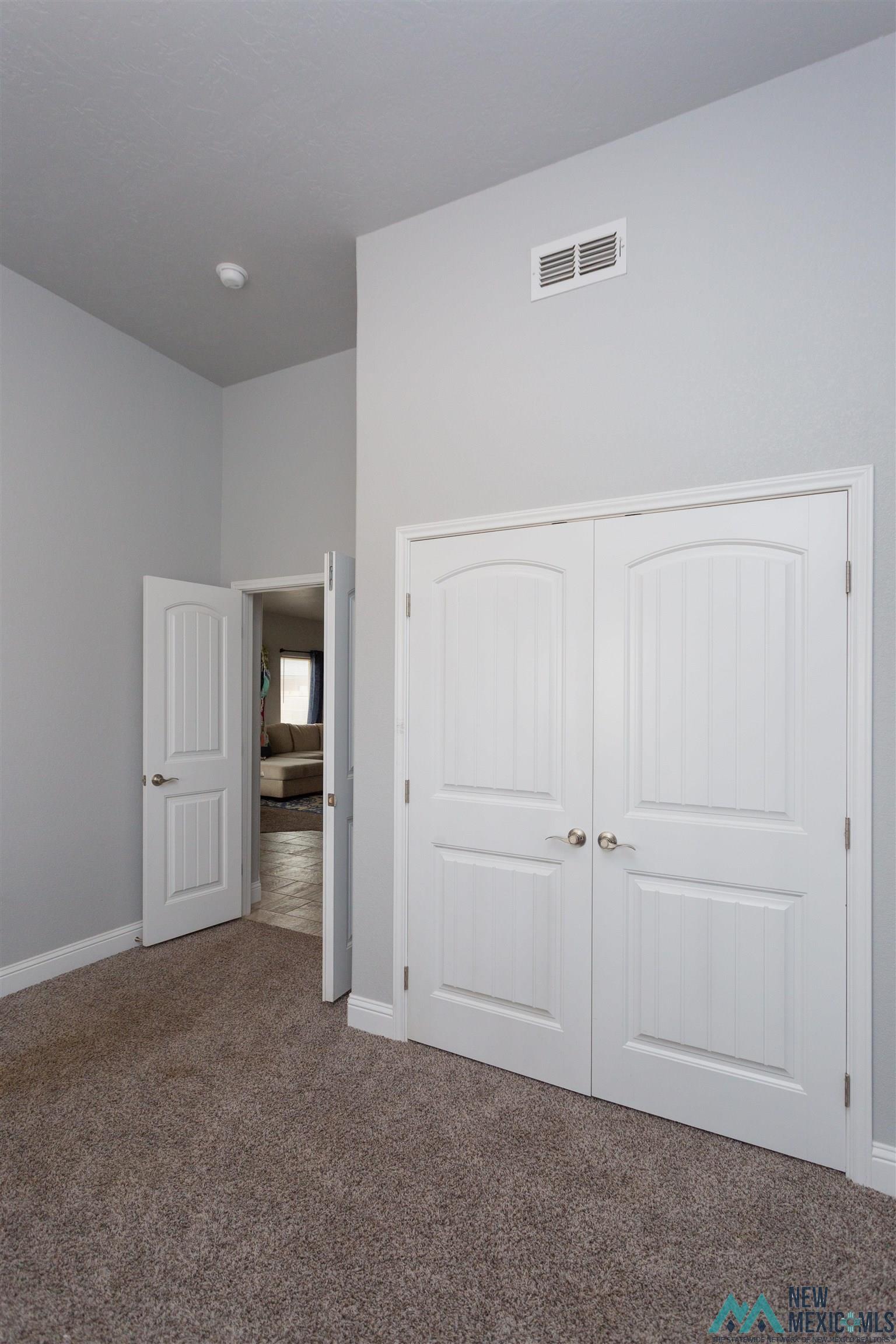 38 Ironwood Place, Roswell, Texas image 16