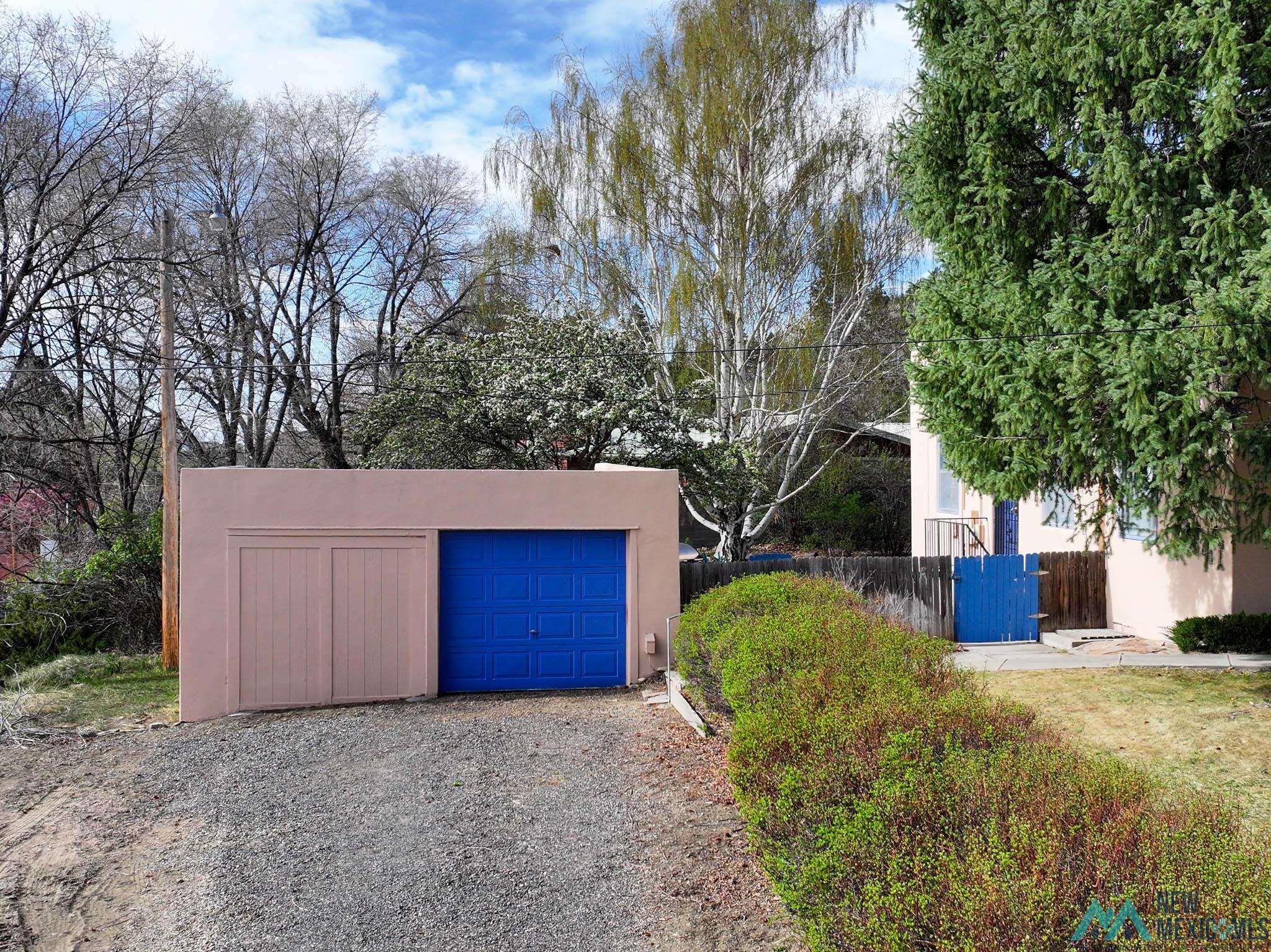 621 Apache Avenue, Raton, Texas image 33