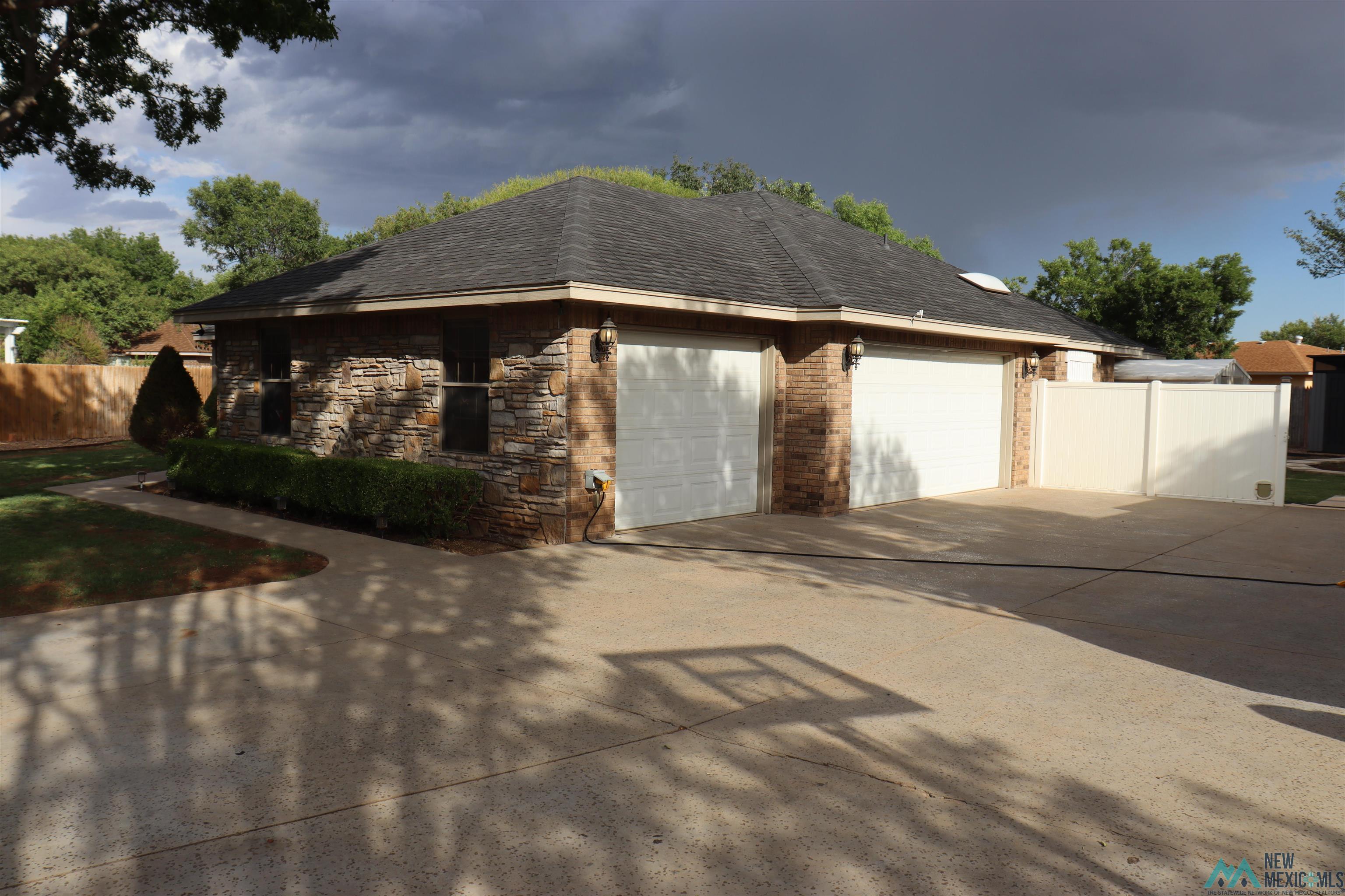 1633 Arbor Drive, Clovis, New Mexico image 2