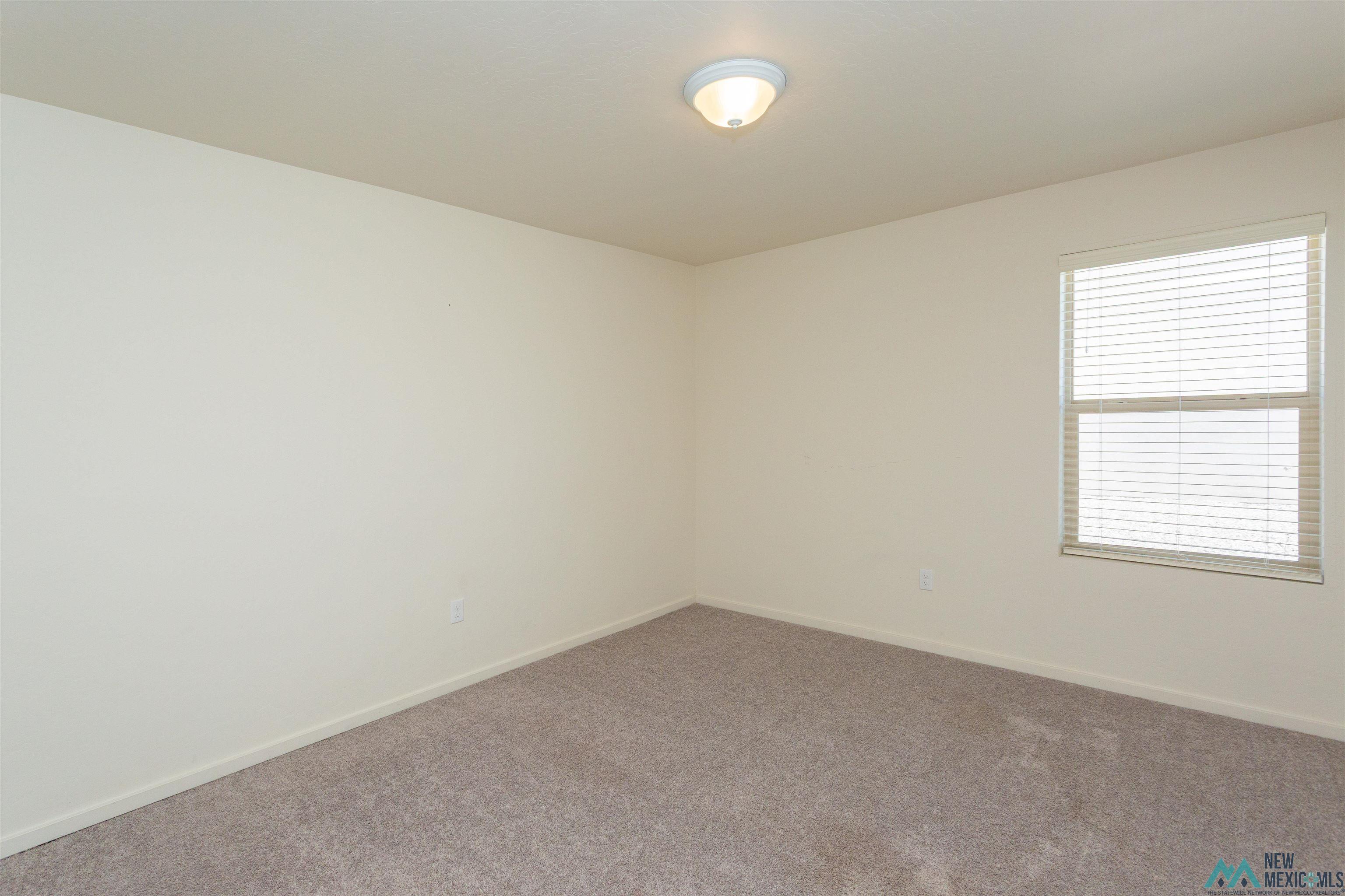 Artesia, New Mexico 88210, United States, 3 Bedrooms Bedrooms, ,2 BathroomsBathrooms,Residential,Active,222880