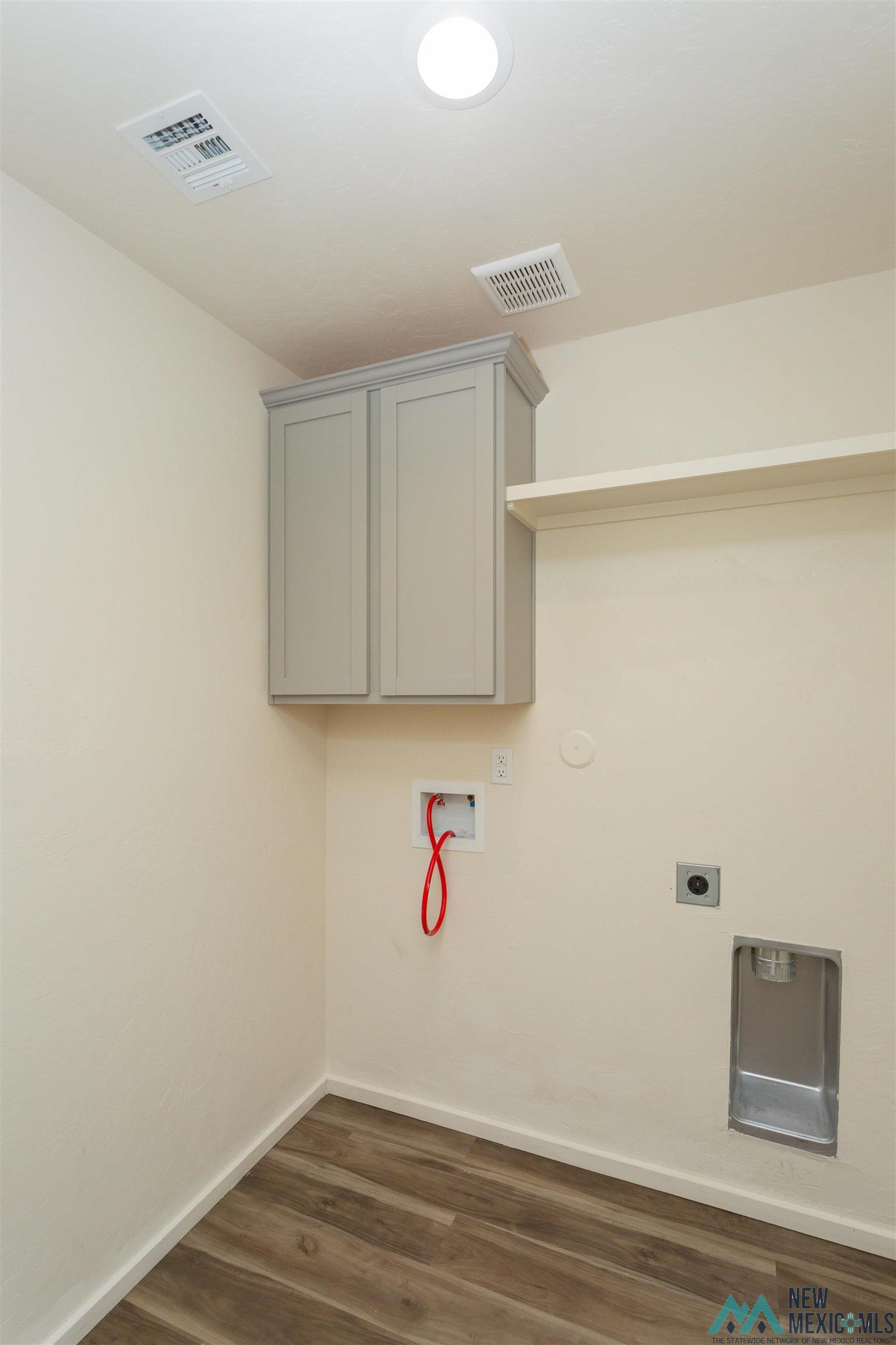 Artesia, New Mexico 88210, United States, 3 Bedrooms Bedrooms, ,2 BathroomsBathrooms,Residential,Active,222880