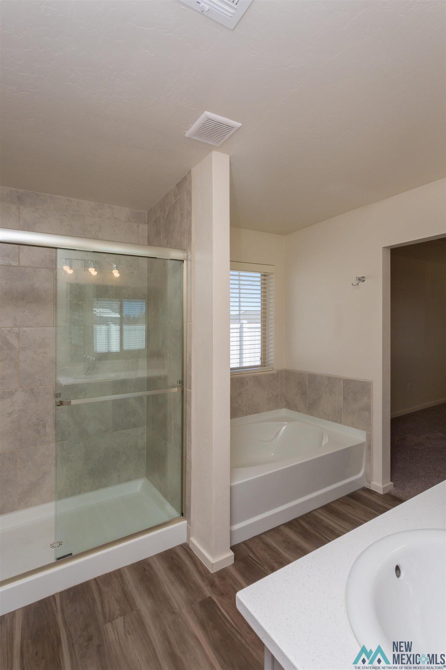 Artesia, New Mexico 88210, United States, 3 Bedrooms Bedrooms, ,2 BathroomsBathrooms,Residential,Active,222880