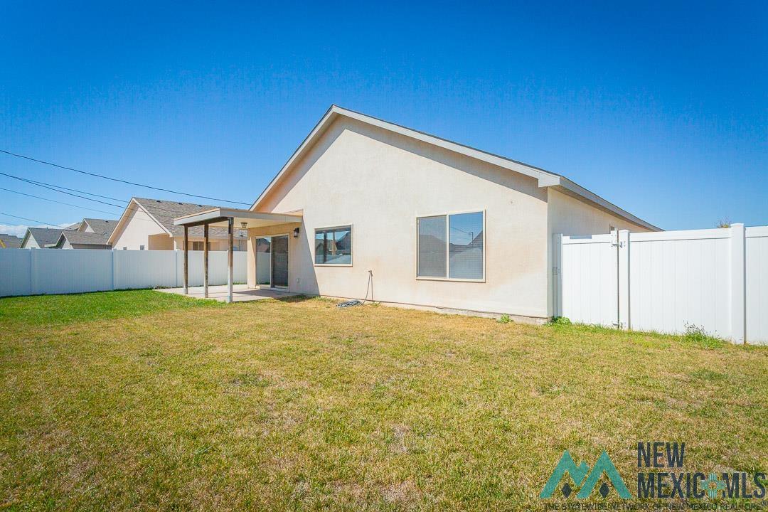 Artesia, New Mexico 88210, United States, 3 Bedrooms Bedrooms, ,2 BathroomsBathrooms,Residential,Active,222880