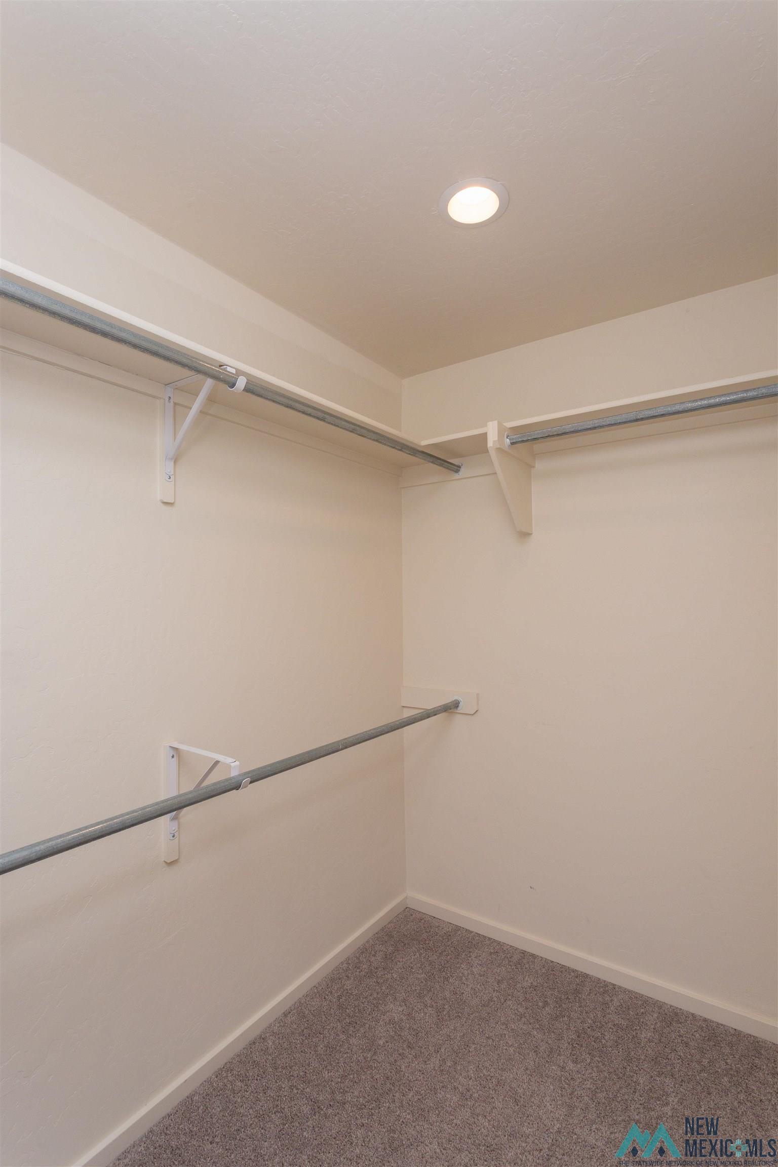 Artesia, New Mexico 88210, United States, 3 Bedrooms Bedrooms, ,2 BathroomsBathrooms,Residential,Active,222880