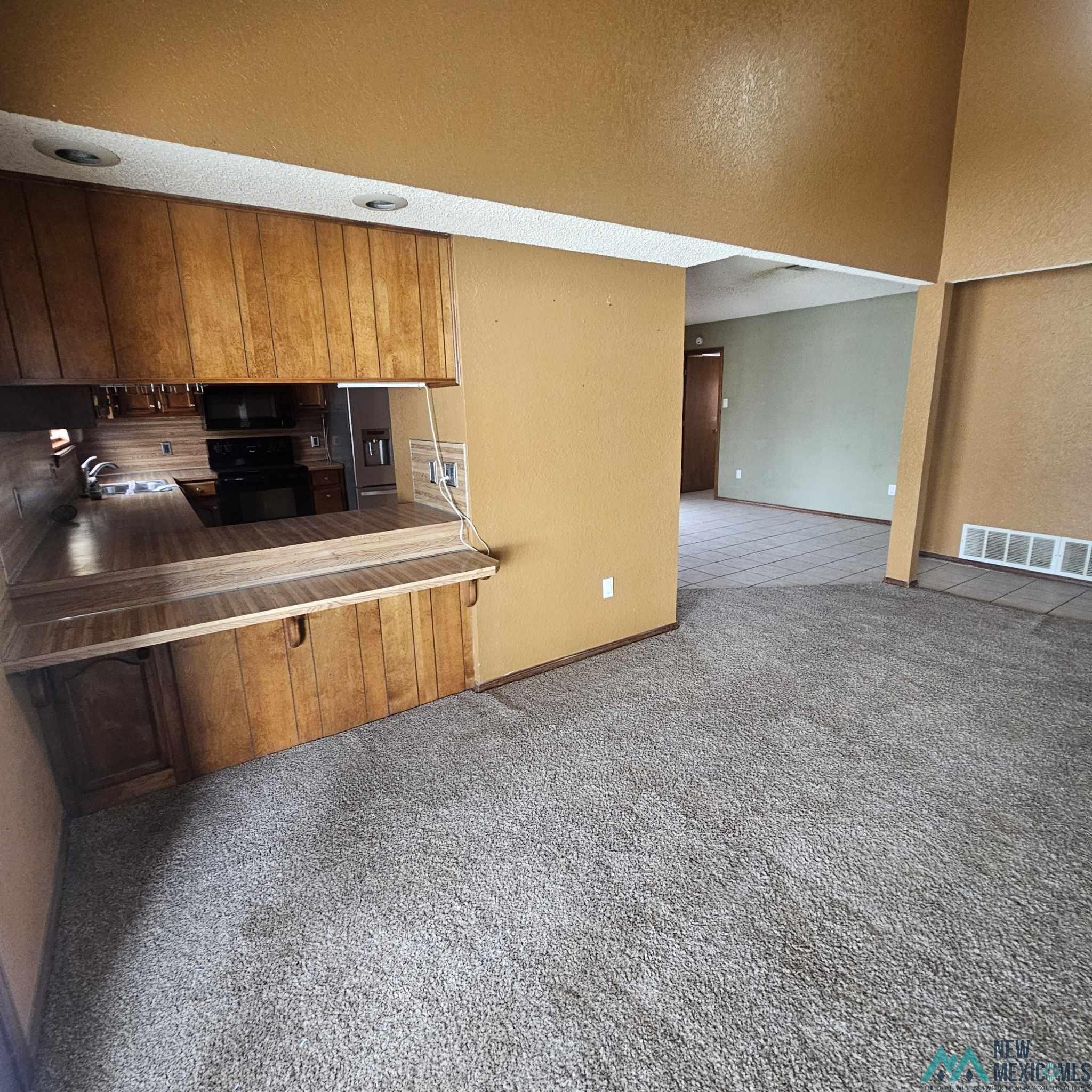 Clovis, New Mexico 88101, United States, 3 Bedrooms Bedrooms, ,2 BathroomsBathrooms,Residential,Active,104449