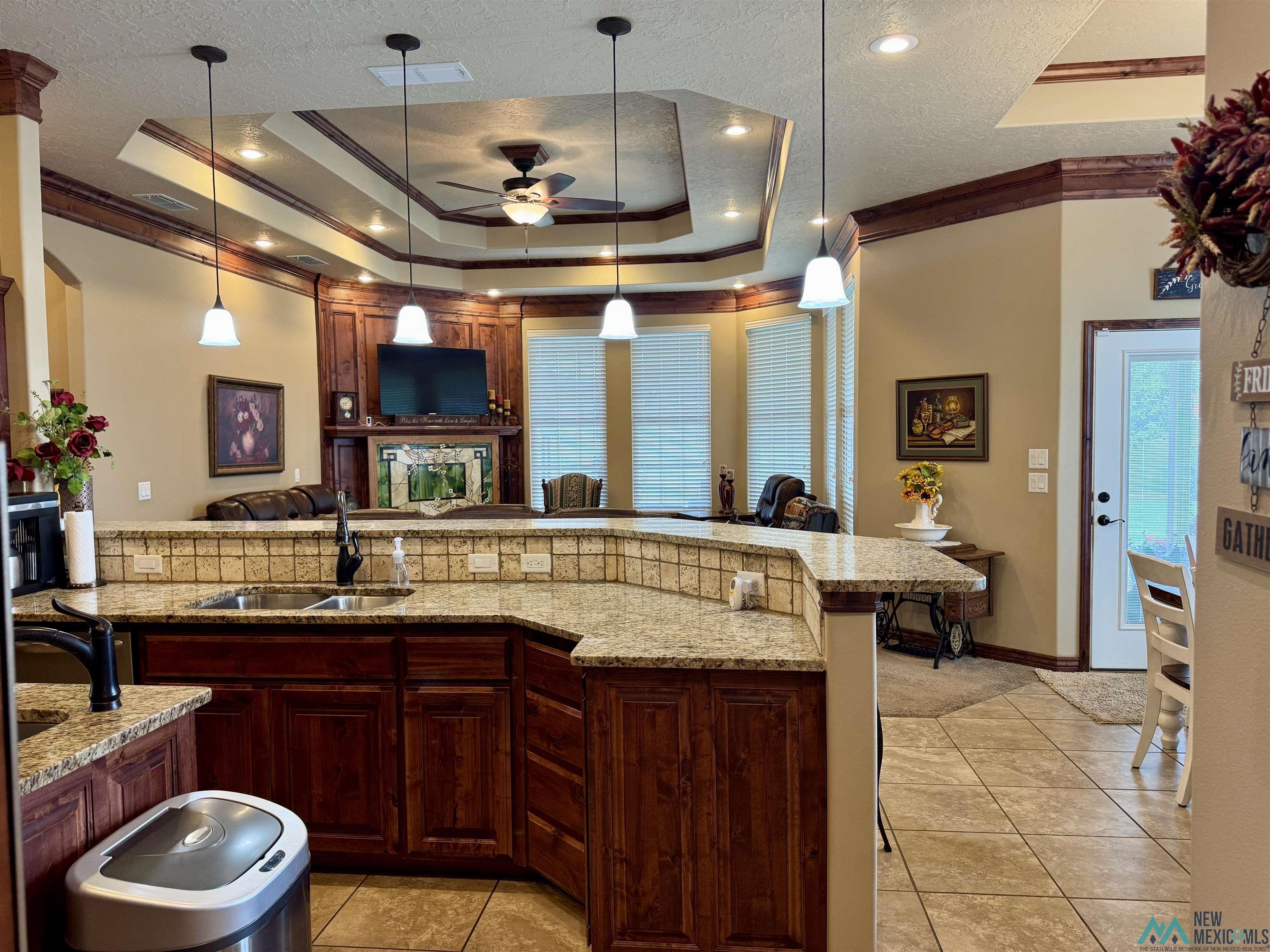 704 Providence Circle, Clovis, Texas image 10