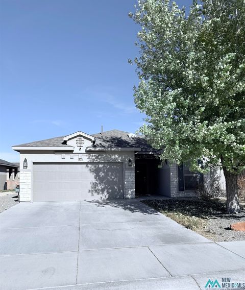 Homes For Sale - 1822 E Tanglewood Avenue<br/> Hobbs, NM 88240