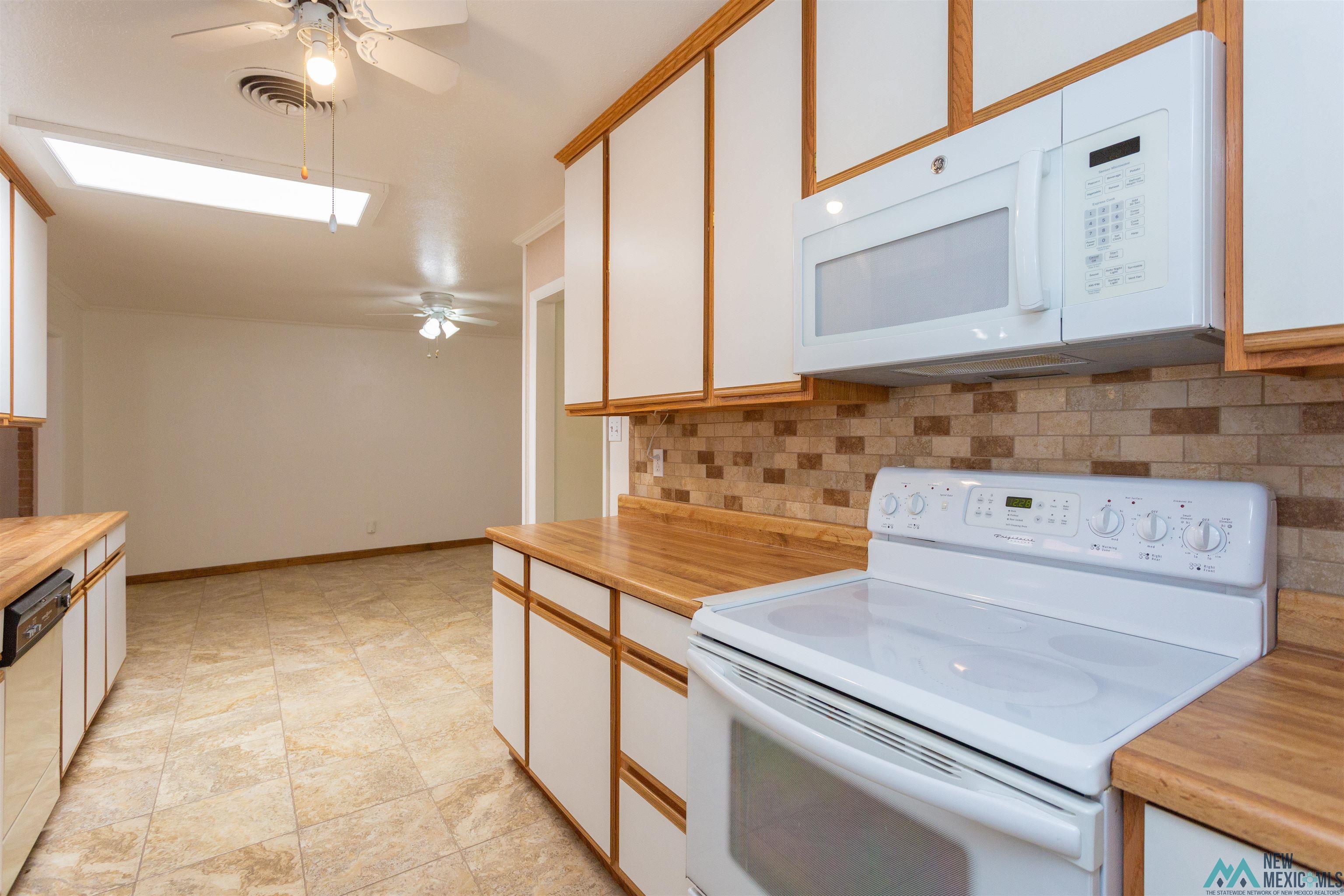 3011 N Garden Avenue, Roswell, Texas image 10