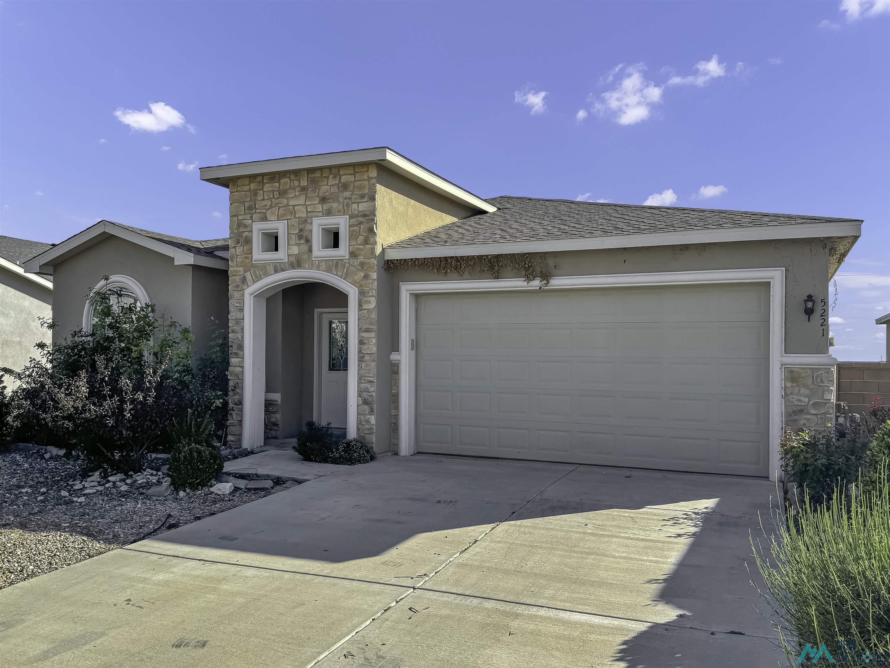 5221 W Steel Driver Road, Hobbs, Texas image 3