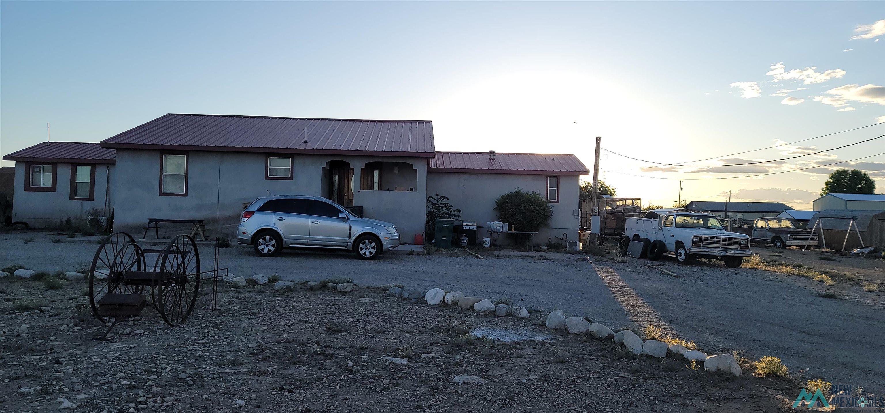 1903 N Walterscheid Drive, Carlsbad, New Mexico image 1