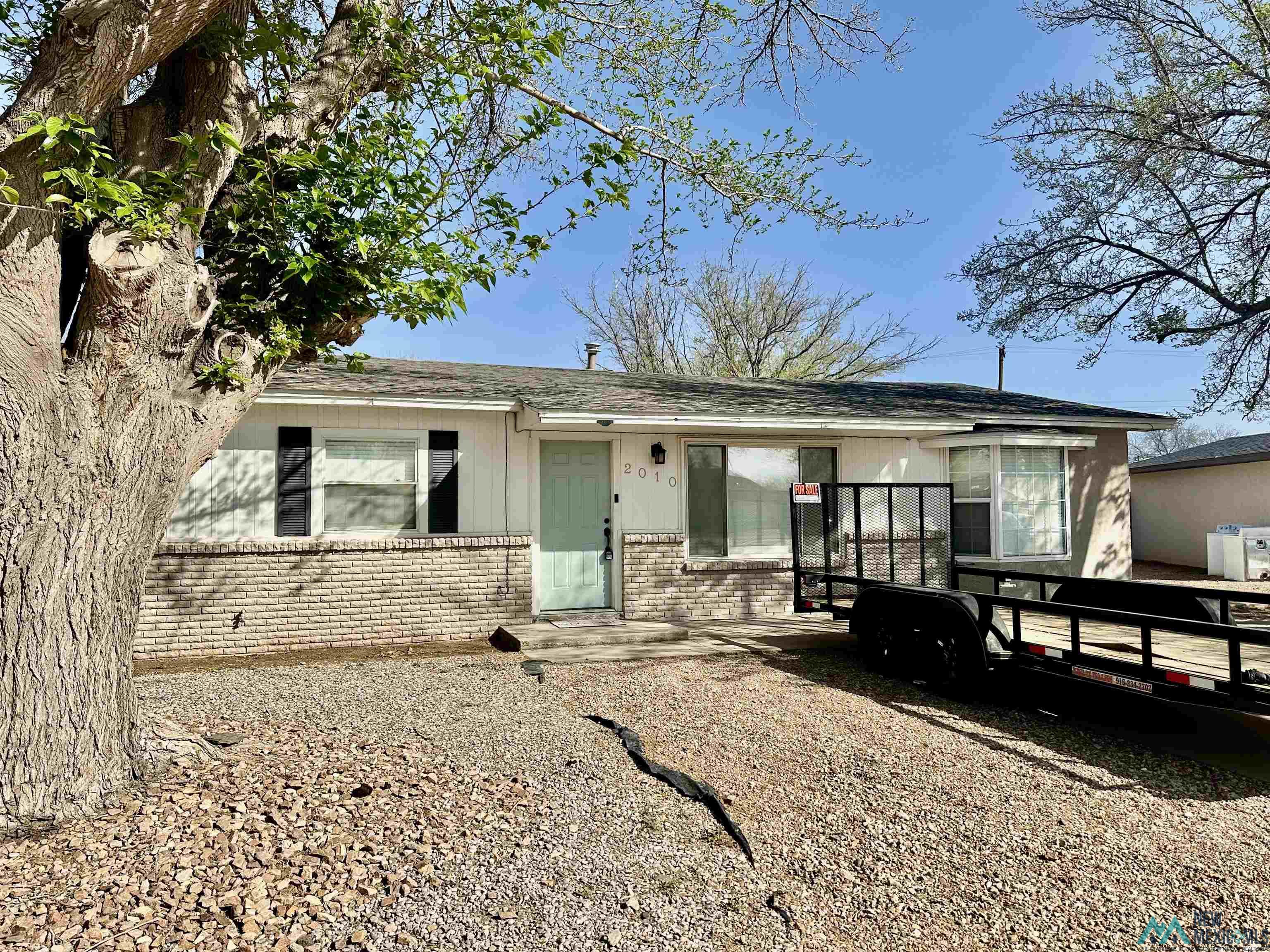 2010 W Sears Avenue, Artesia, New Mexico image 1