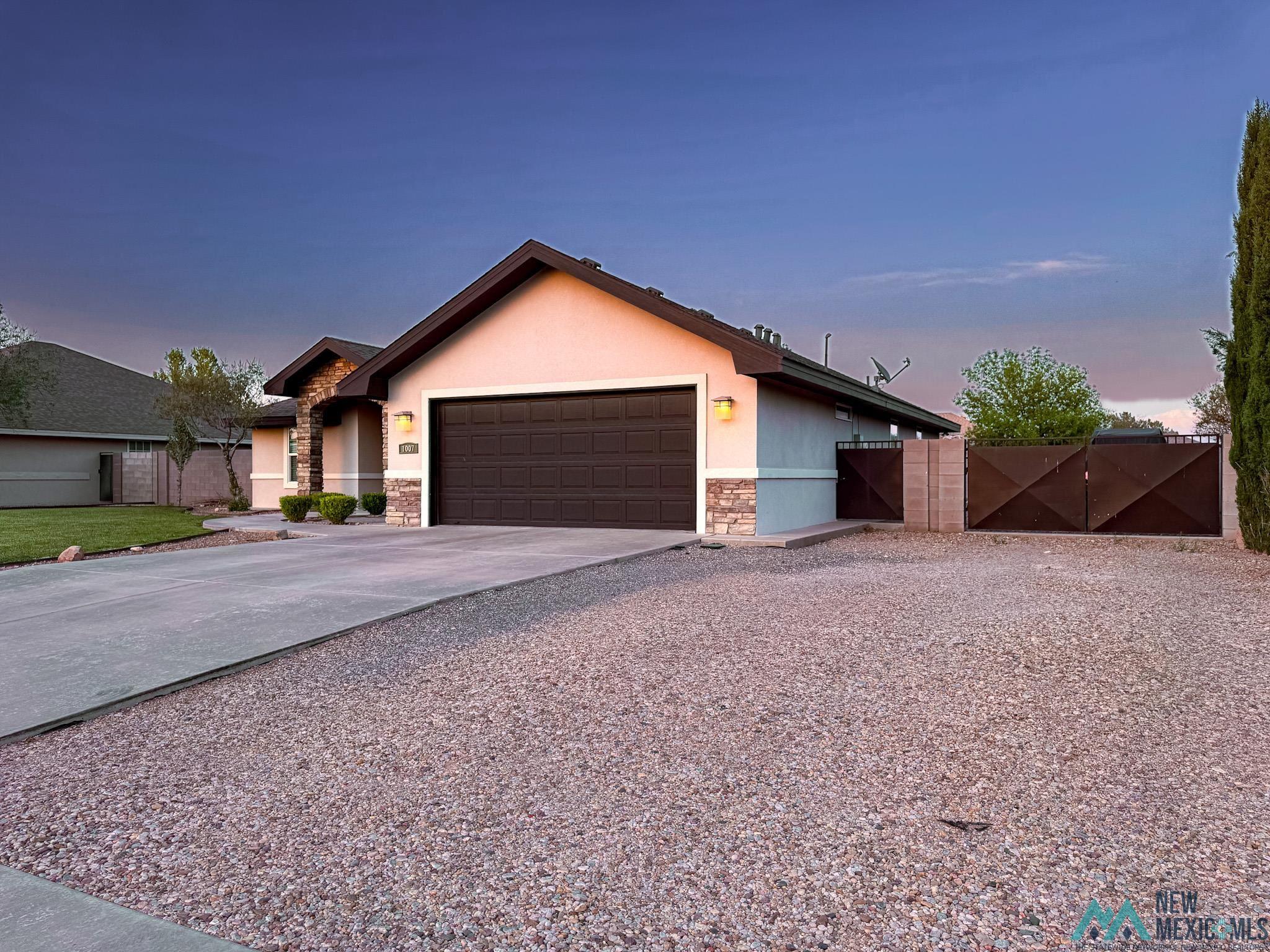 1007 Le Ann Drive, Roswell, Texas image 3