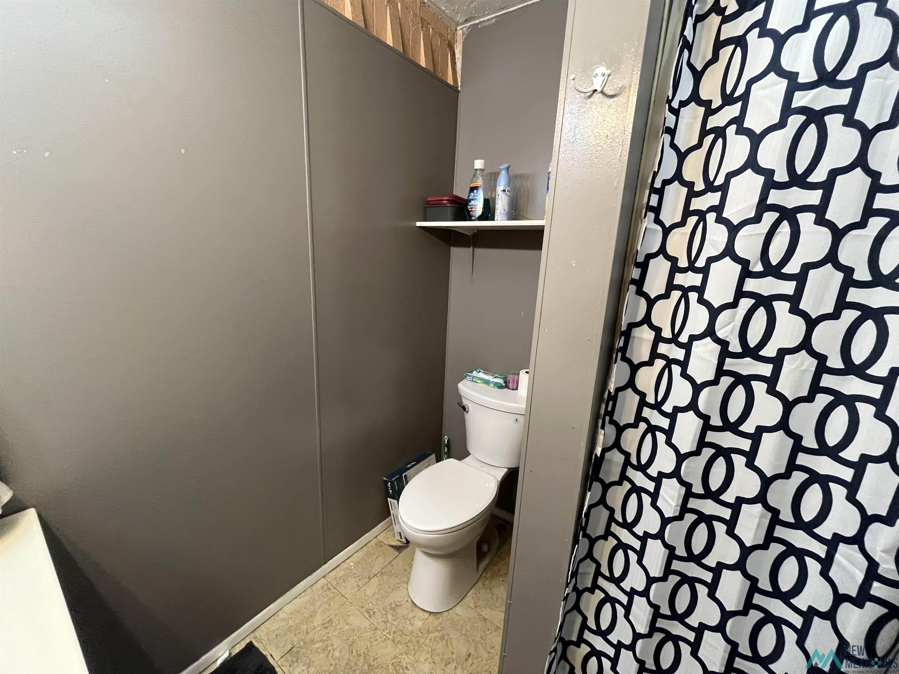 1802 N Steven Drive, Hobbs, Texas image 7