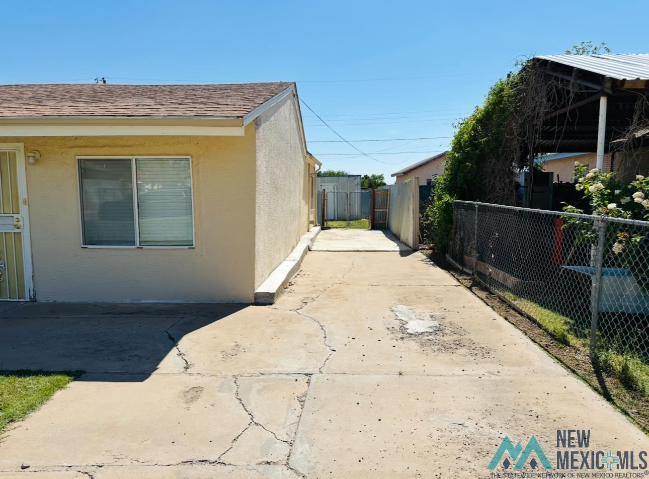 1511 S Poplar Avenue, Roswell, Texas image 4
