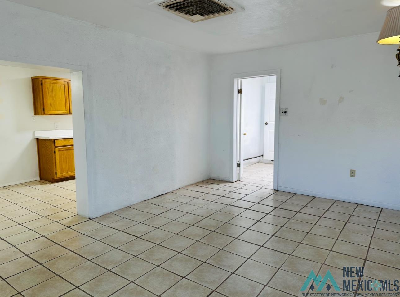1511 S Poplar Avenue, Roswell, Texas image 13