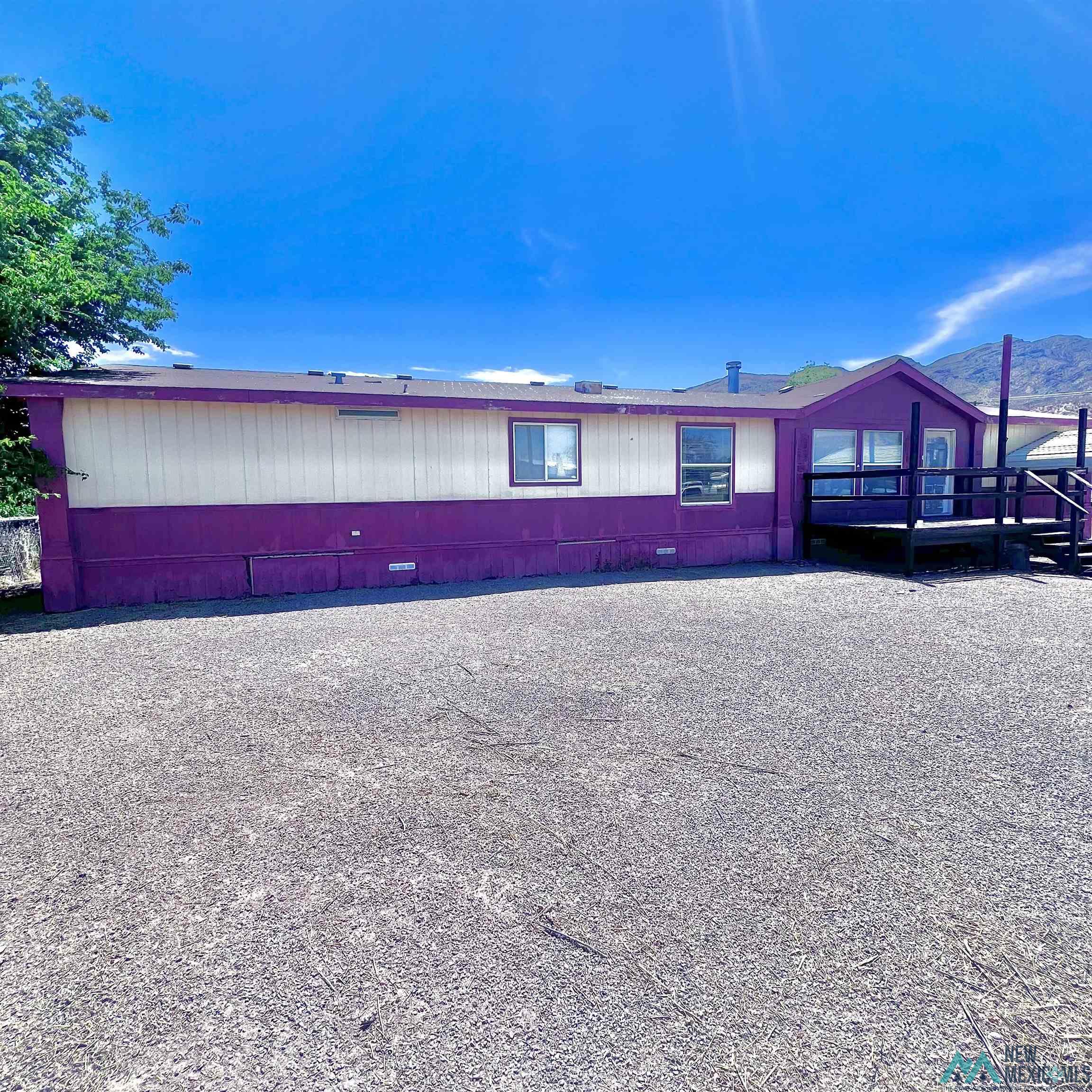 202 Ploen Street, Truth Or Consequences, Texas image 4