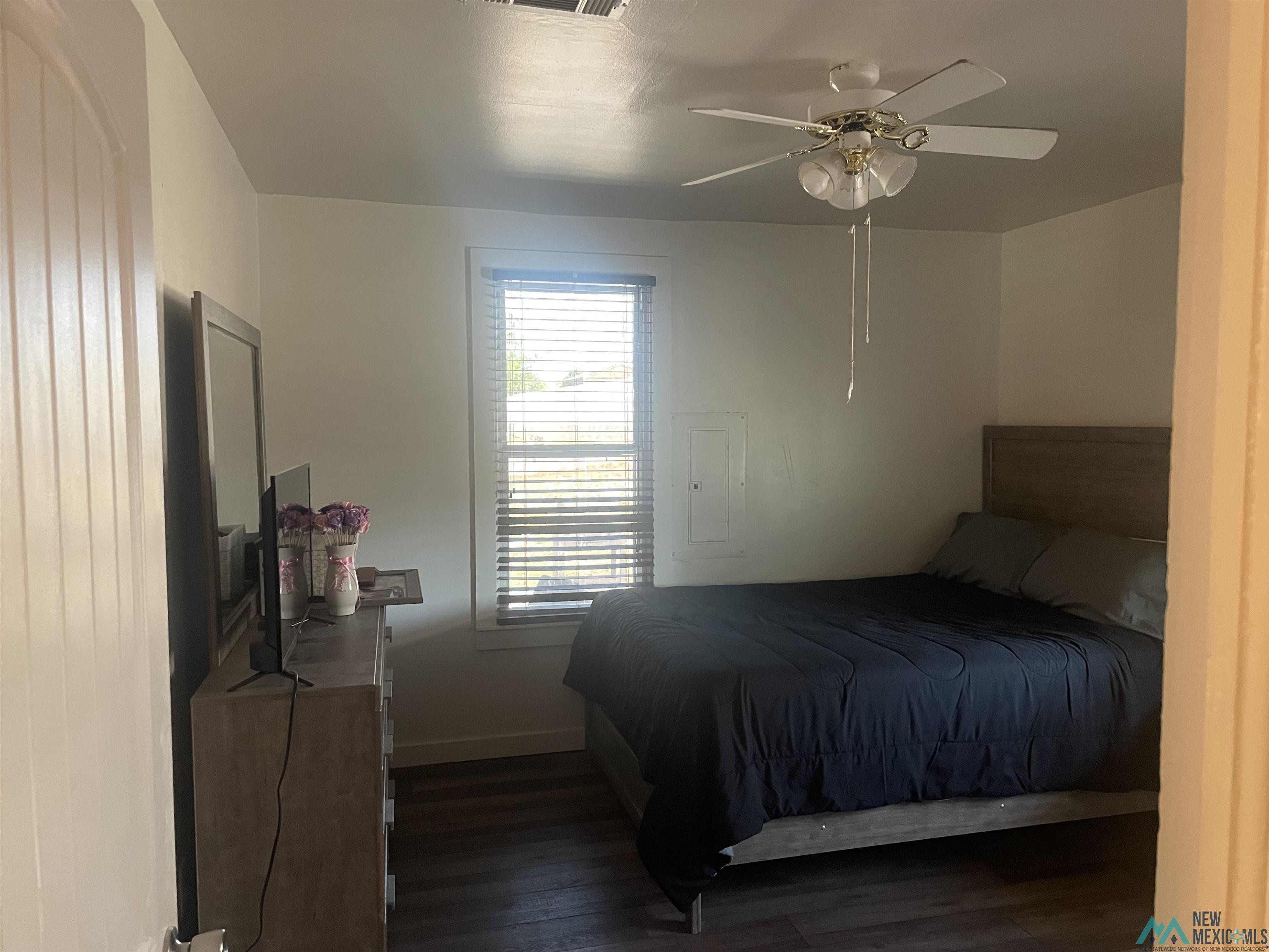 2325 Collins Avenue, Carlsbad, Texas image 9