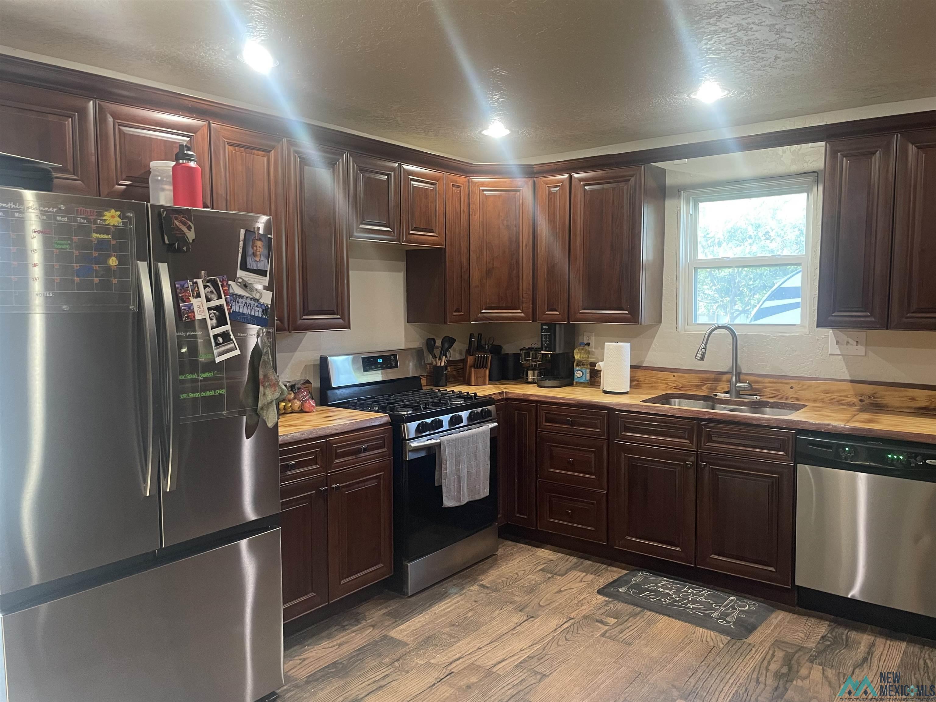 2325 Collins Avenue, Carlsbad, Texas image 3