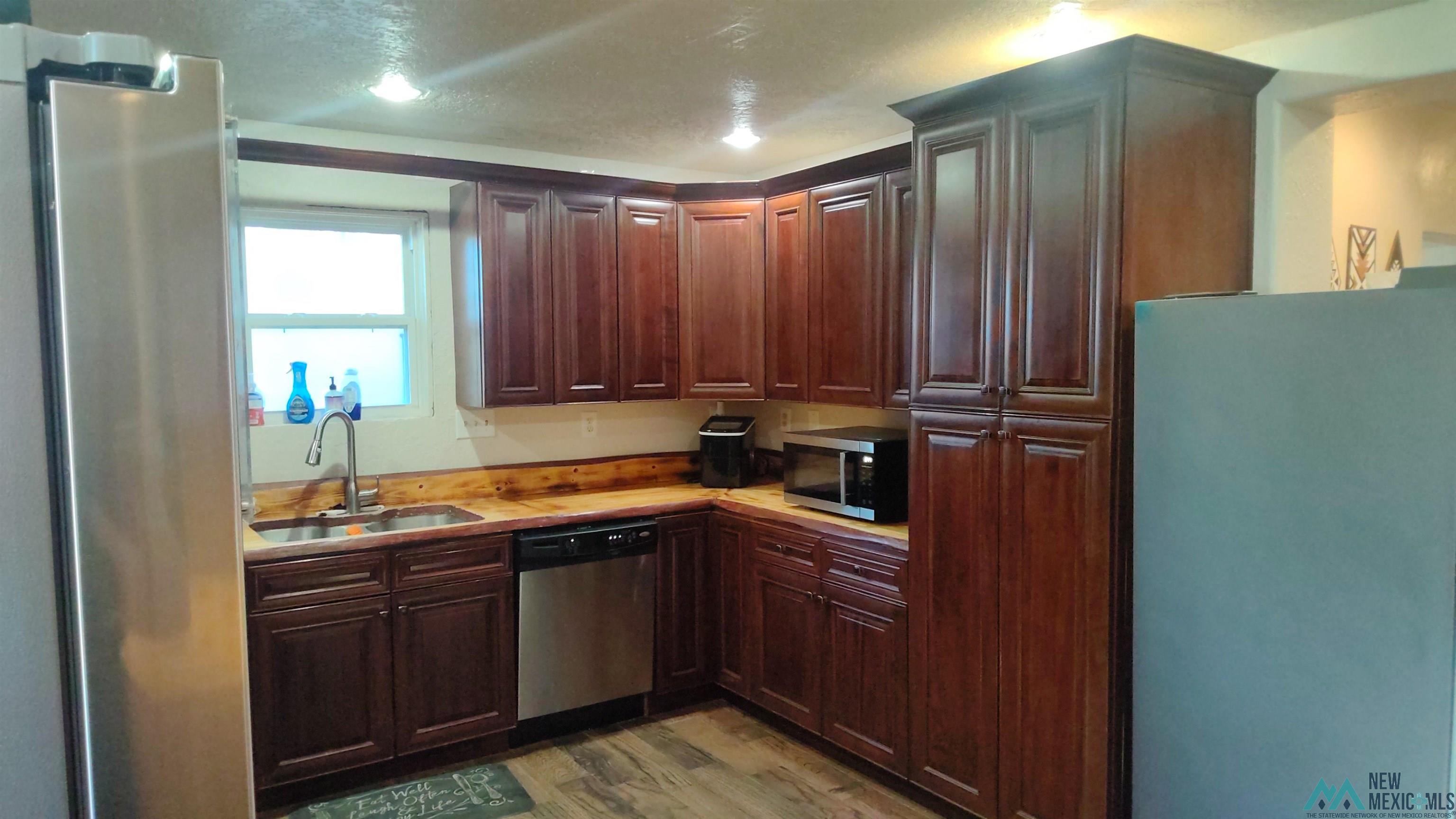 2325 Collins Avenue, Carlsbad, Texas image 4