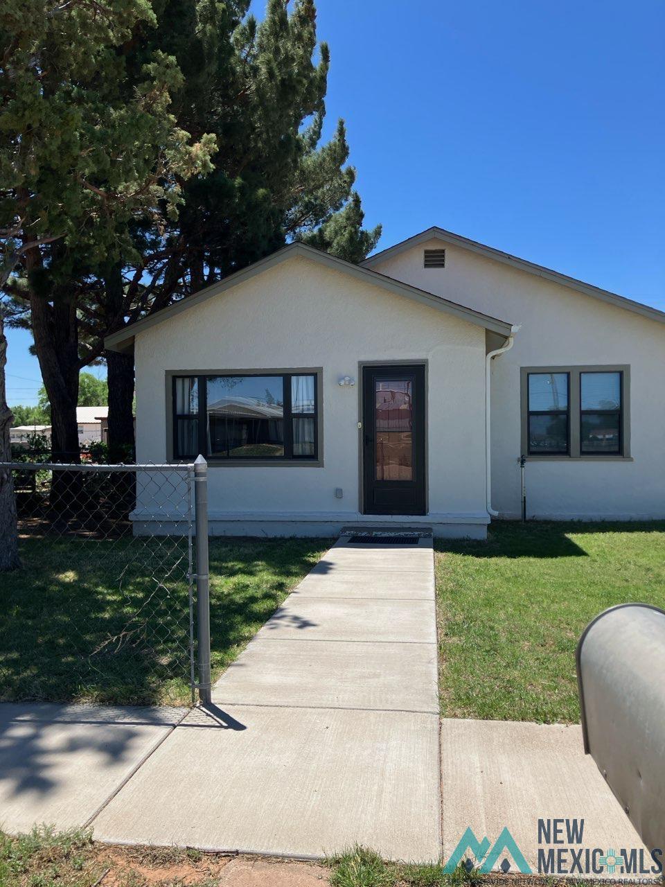 902 E Hines Avenue, Tucumcari, Texas image 1