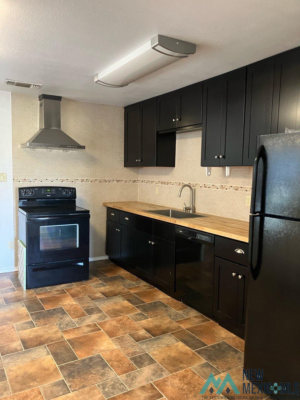 902 E Hines Avenue, Tucumcari, Texas image 2