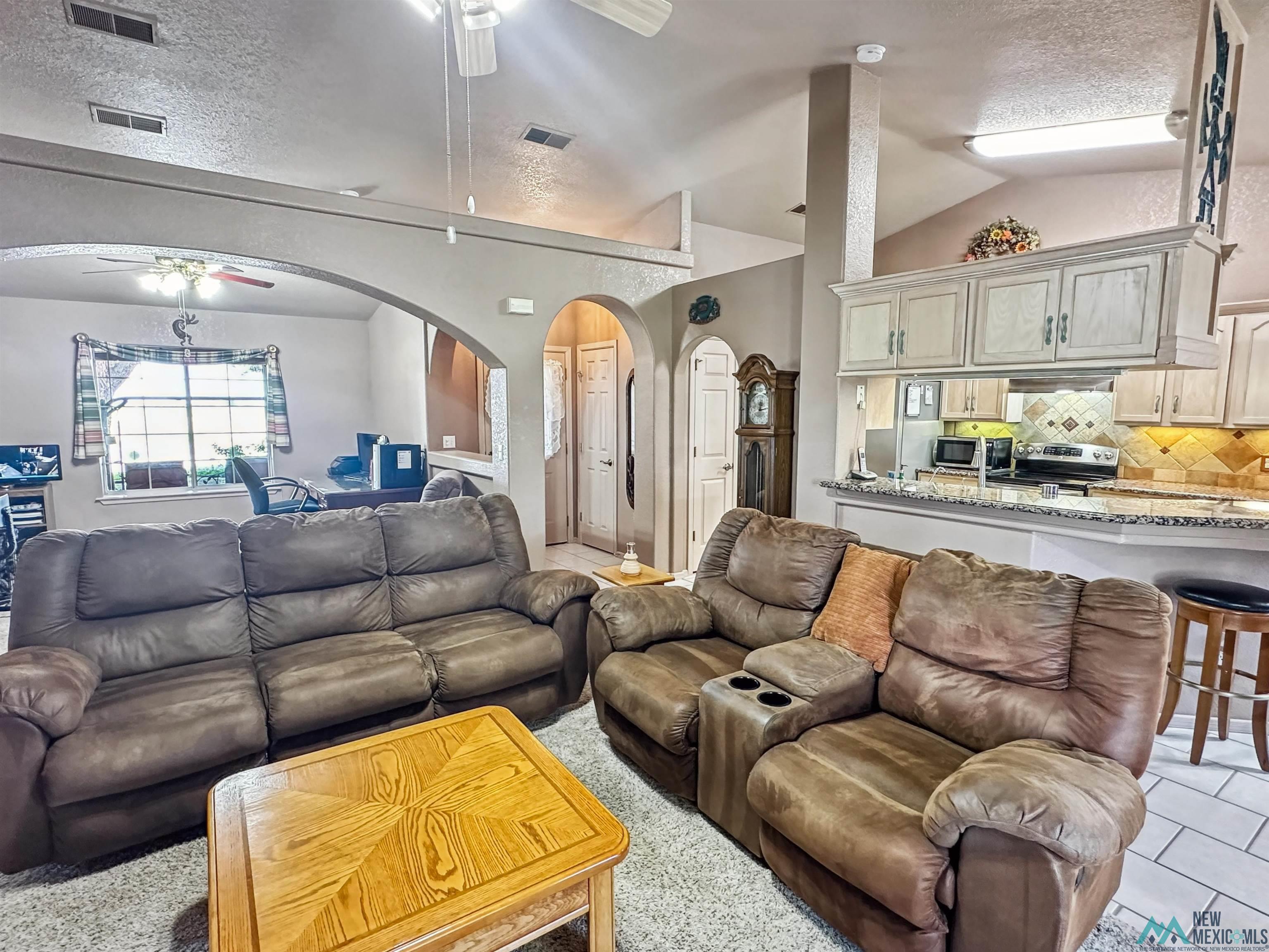4707 Caballero Drive, Carlsbad, Texas image 16