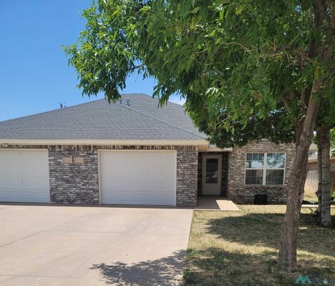 Homes For Rent - 713 Bison Road<br/> Clovis, NM 88101