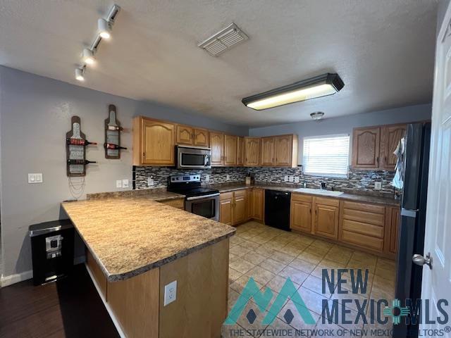 2404 Howard Cowper Drive, Clovis, New Mexico image 4