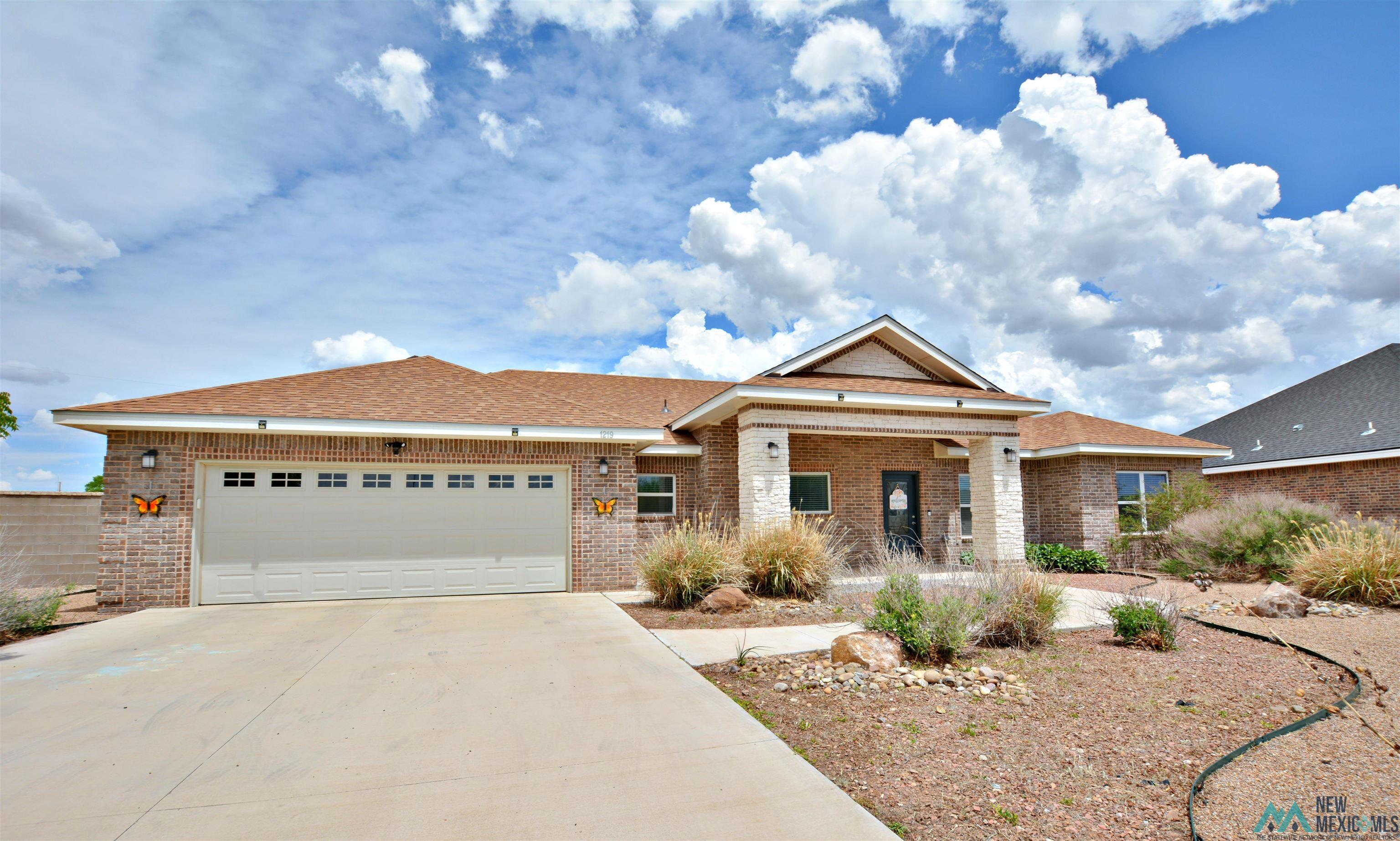 1219 Oakwood Circle, Portales, Texas image 2