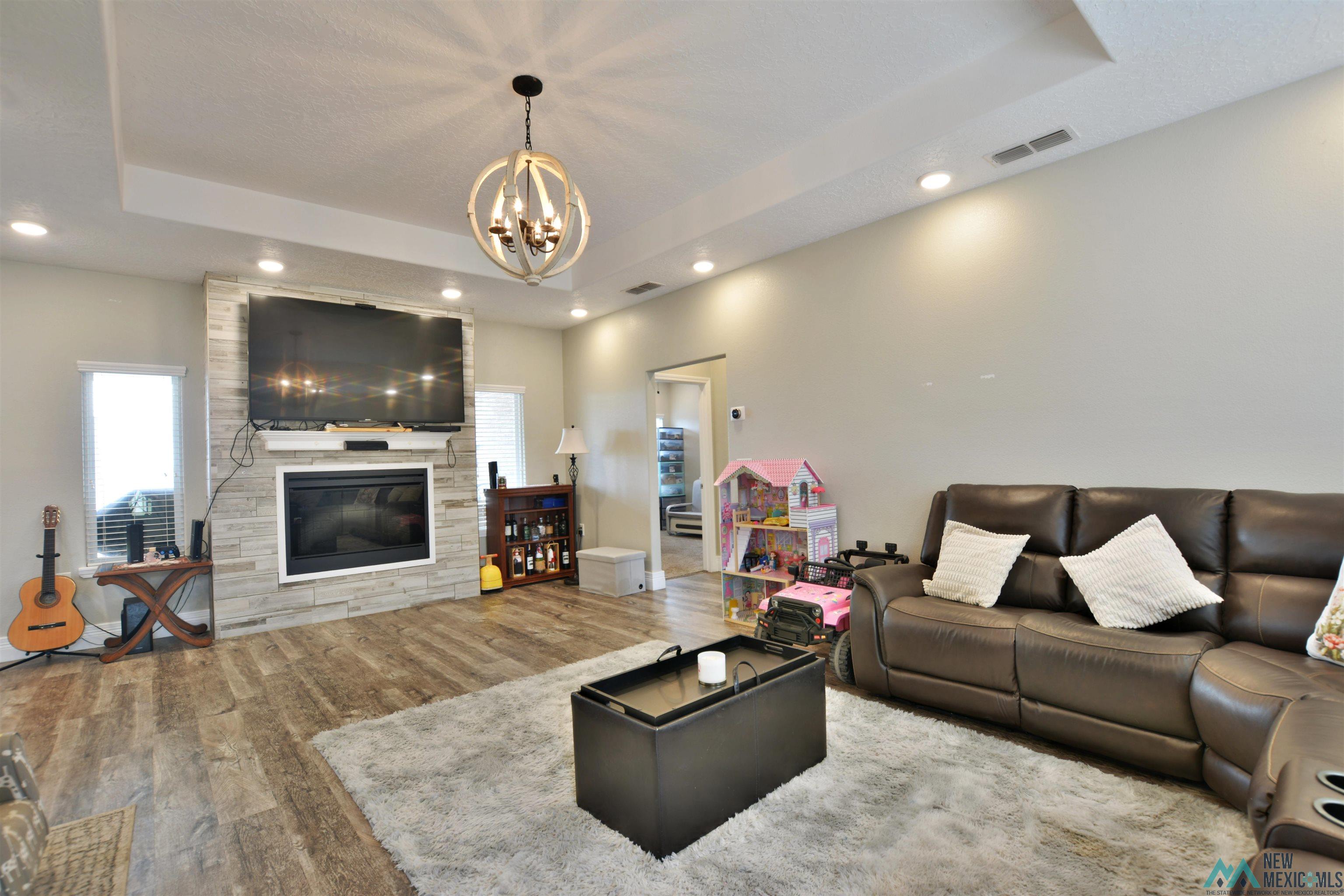 1219 Oakwood Circle, Portales, Texas image 5