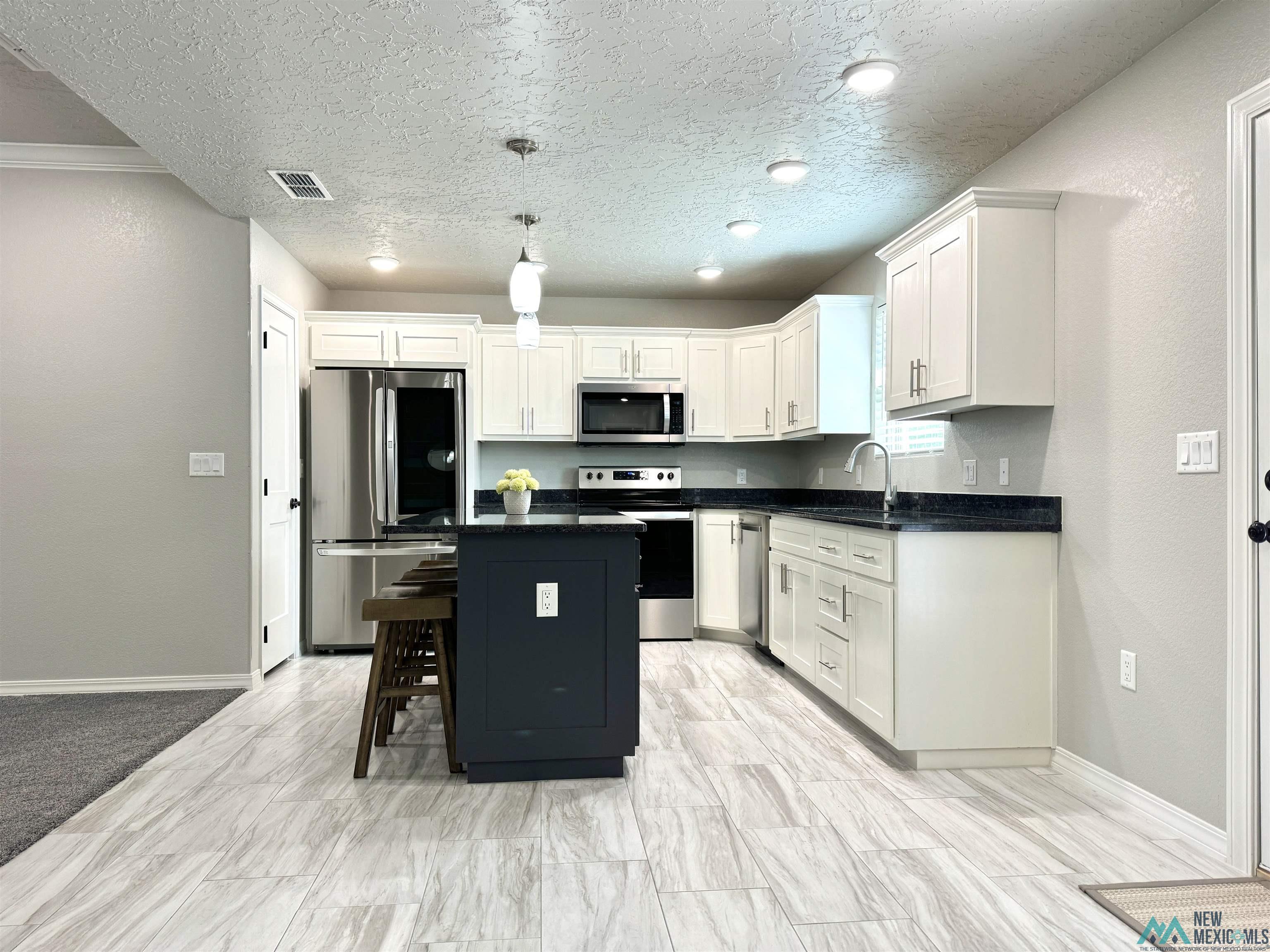 2621 Northglen Drive, Clovis, Texas image 10