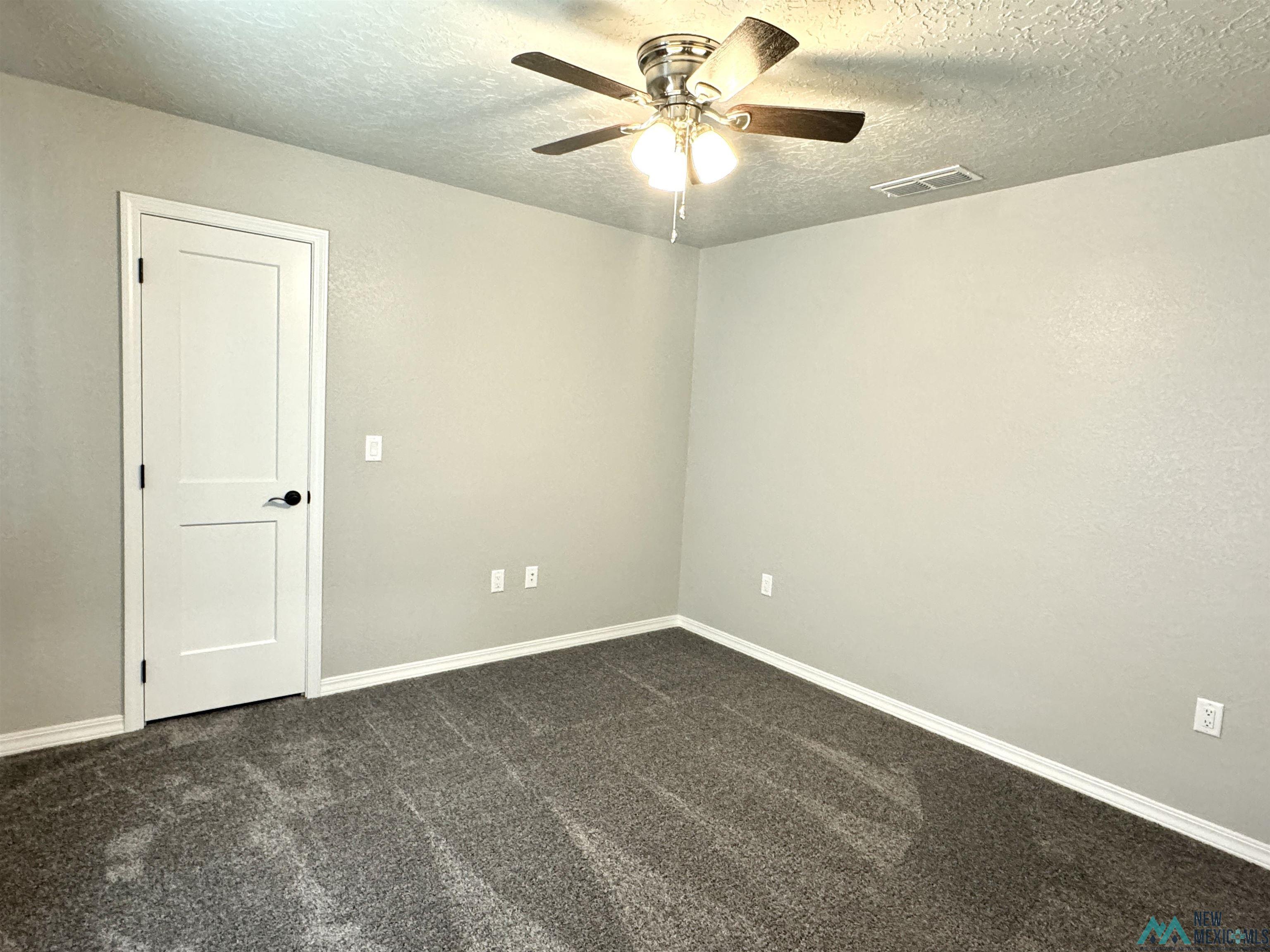 2621 Northglen Drive, Clovis, Texas image 28