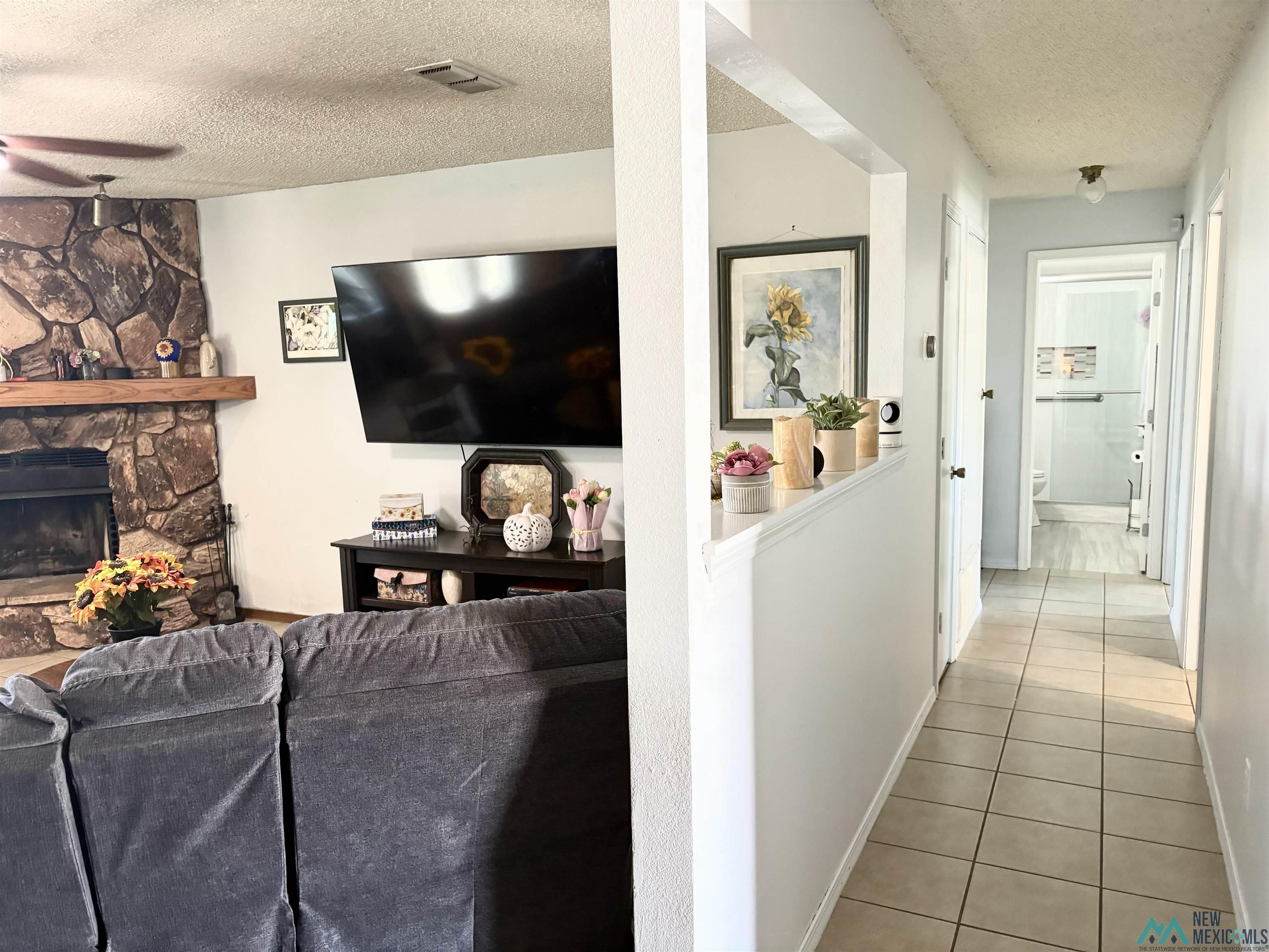 505 Mission Arch Drive, Roswell, Texas image 3