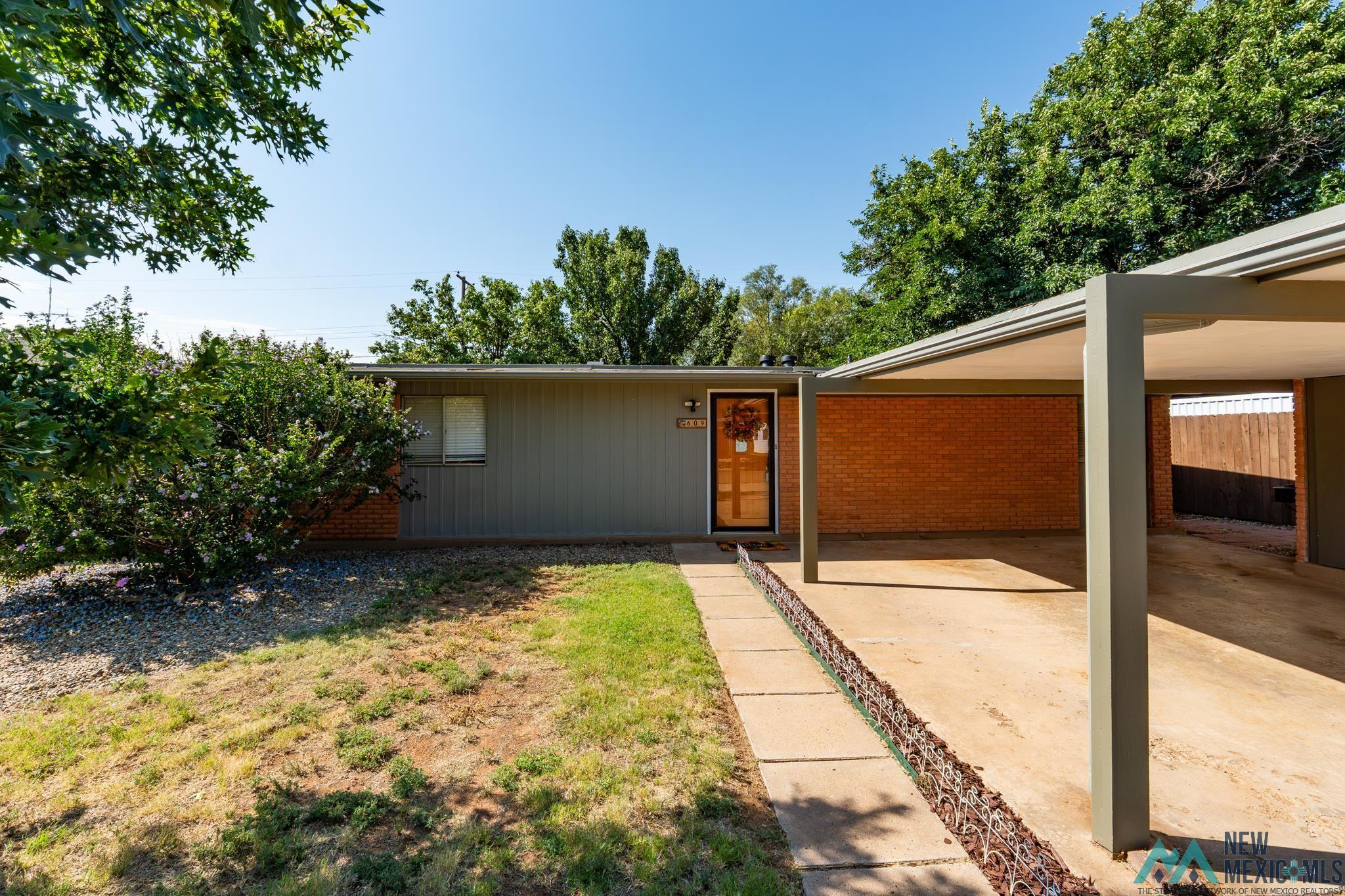 Clovis, New Mexico 88101, United States, 3 Bedrooms Bedrooms, ,2 BathroomsBathrooms,Residential,Active,190352