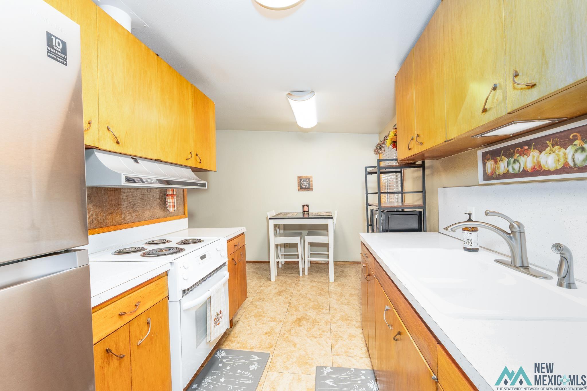 Clovis, New Mexico 88101, United States, 3 Bedrooms Bedrooms, ,2 BathroomsBathrooms,Residential,Active,190352