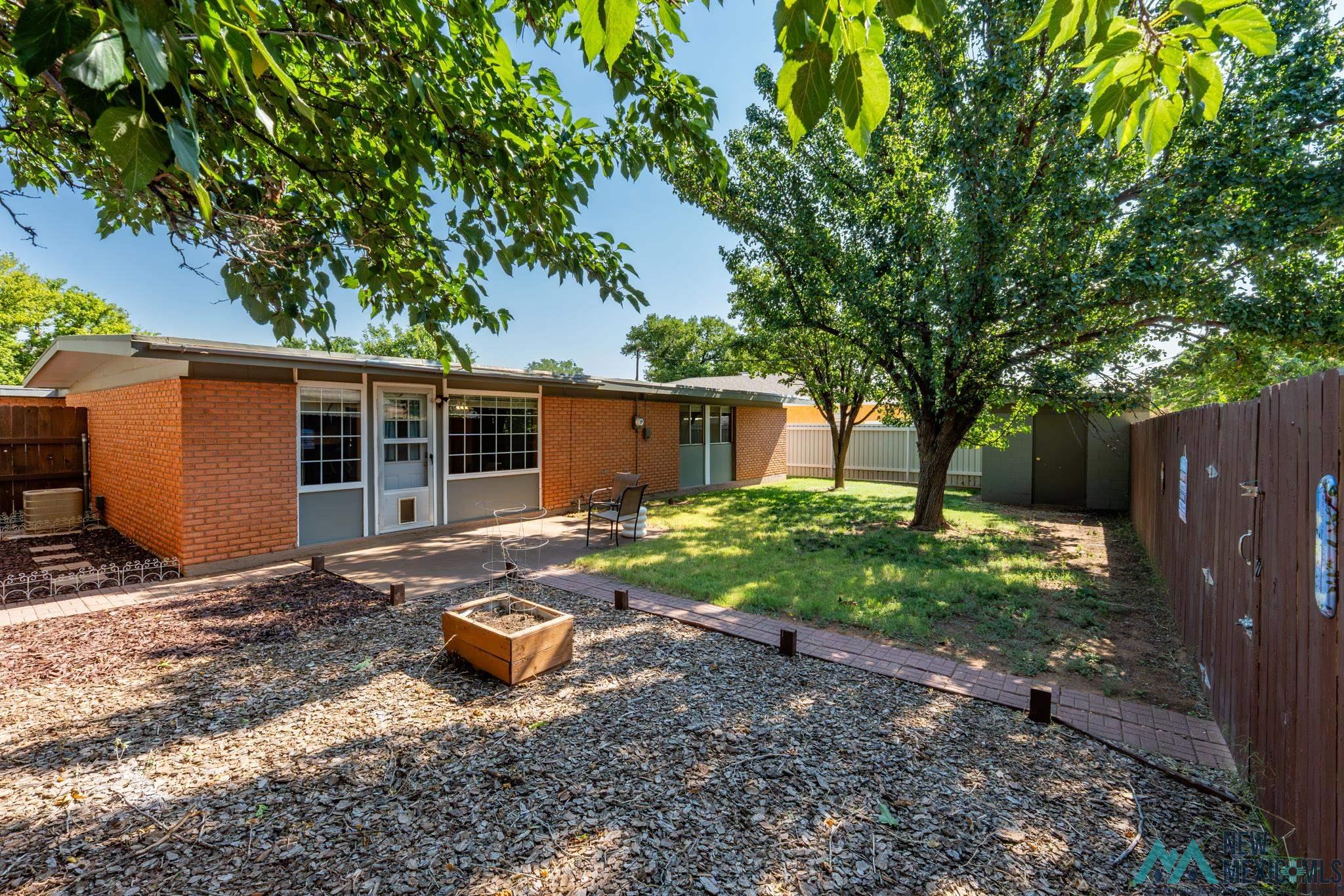 Clovis, New Mexico 88101, United States, 3 Bedrooms Bedrooms, ,2 BathroomsBathrooms,Residential,Active,190352