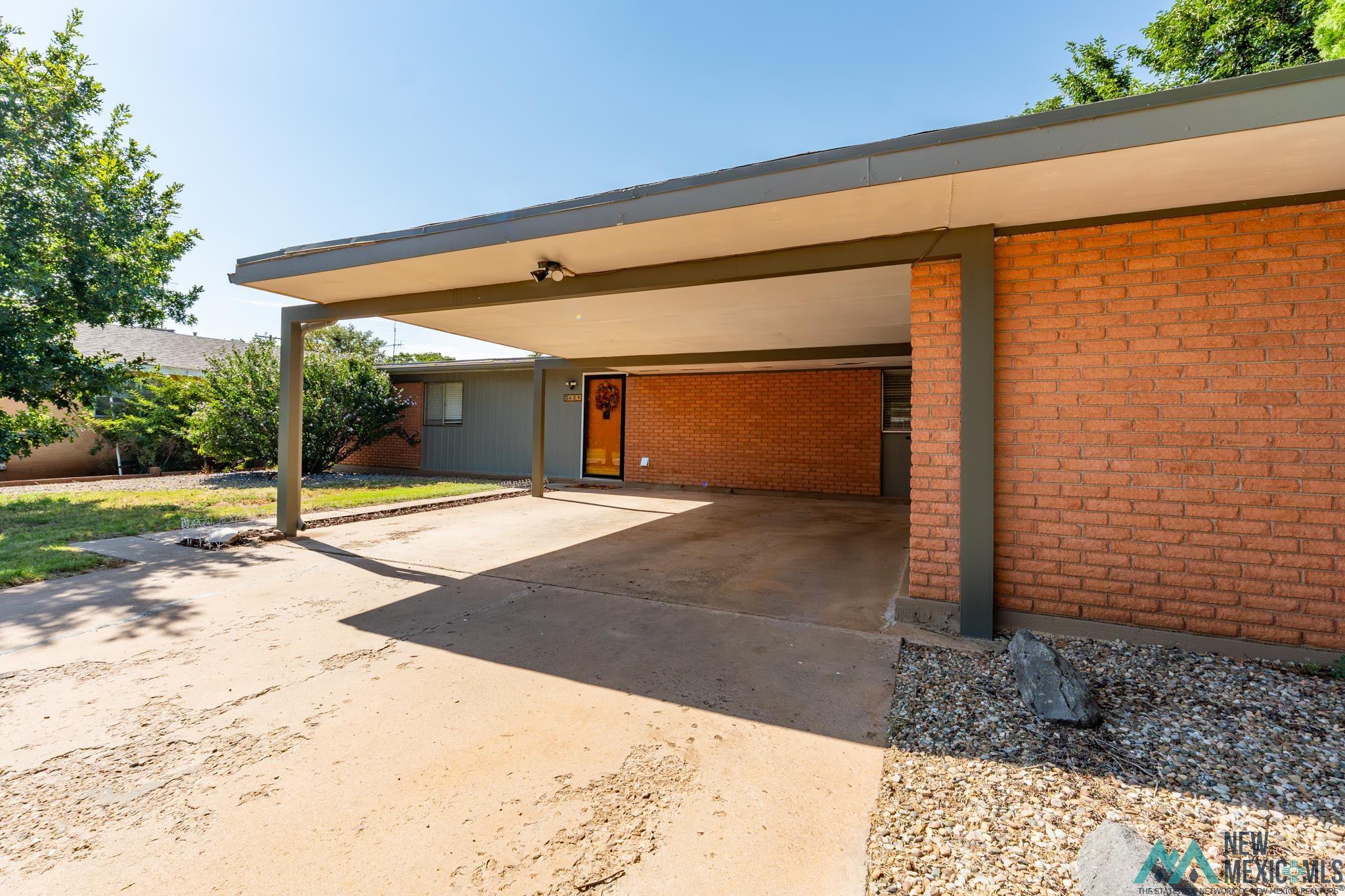 Clovis, New Mexico 88101, United States, 3 Bedrooms Bedrooms, ,2 BathroomsBathrooms,Residential,Active,190352